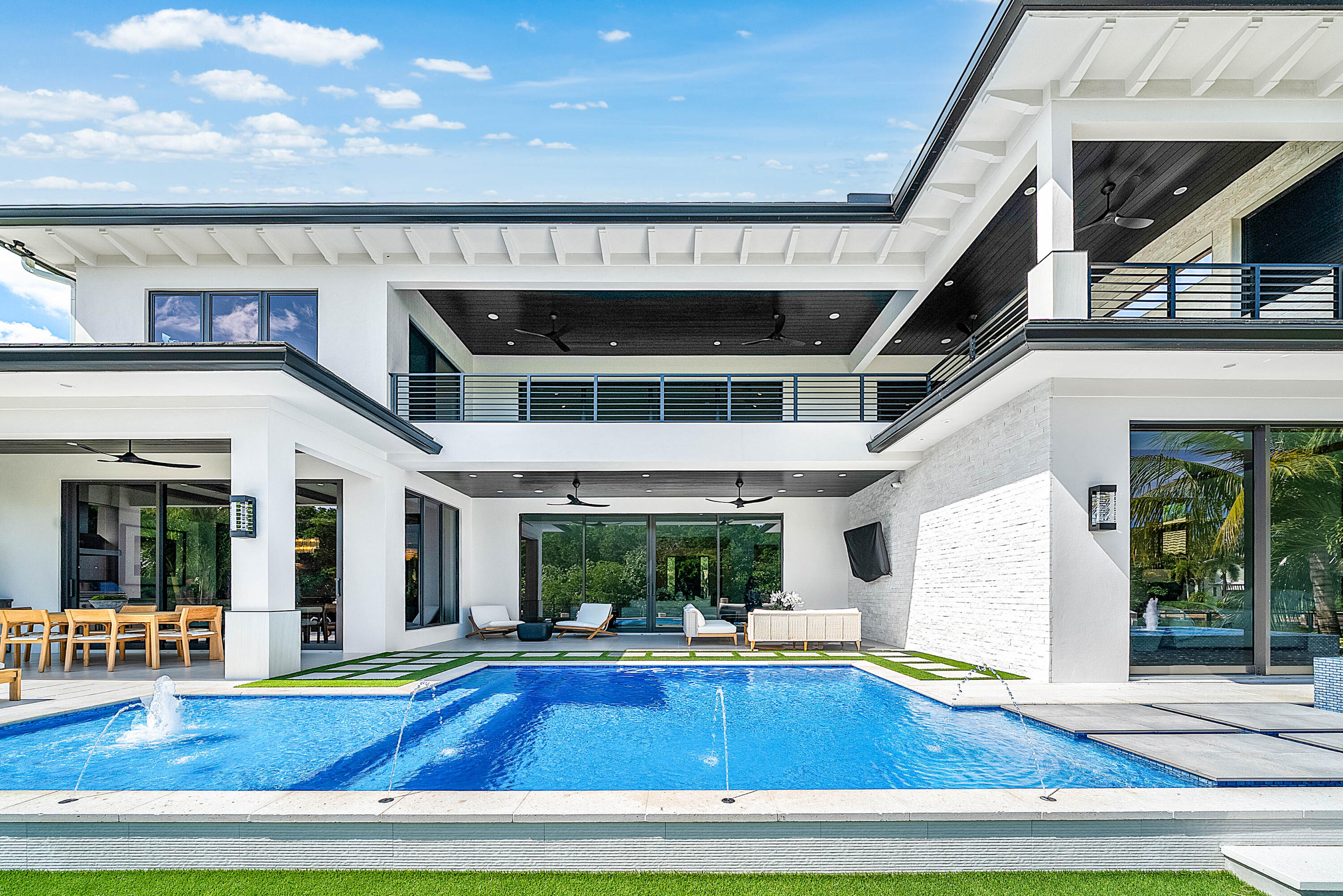 MLS #RX-11131610 image #1