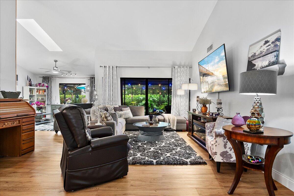 MLS #RX-11131759 image #3