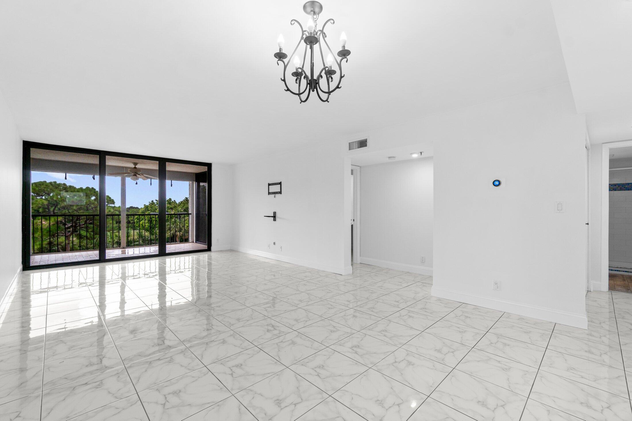 MLS #RX-10812406 image #10