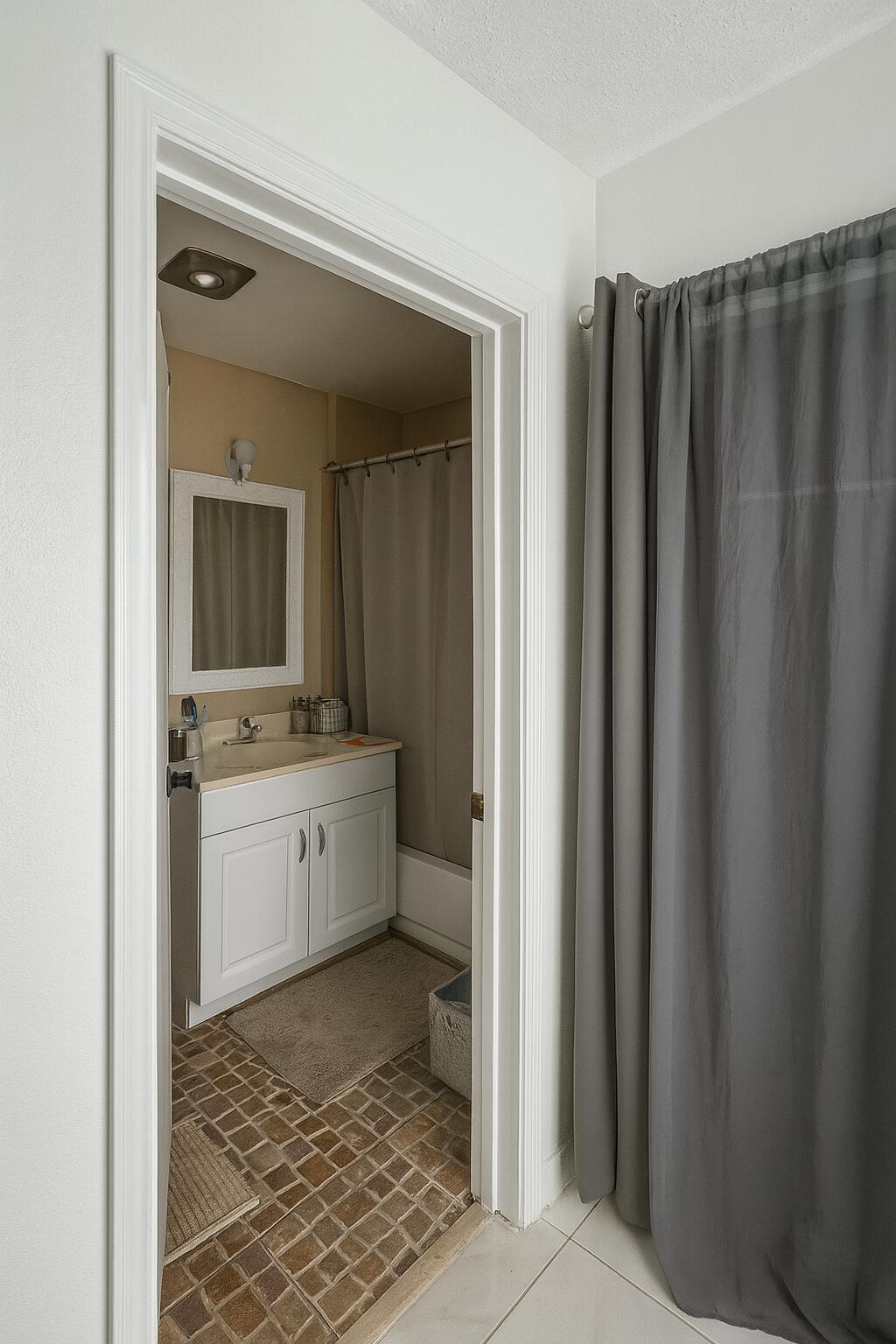 MLS #RX-11132050 image #17