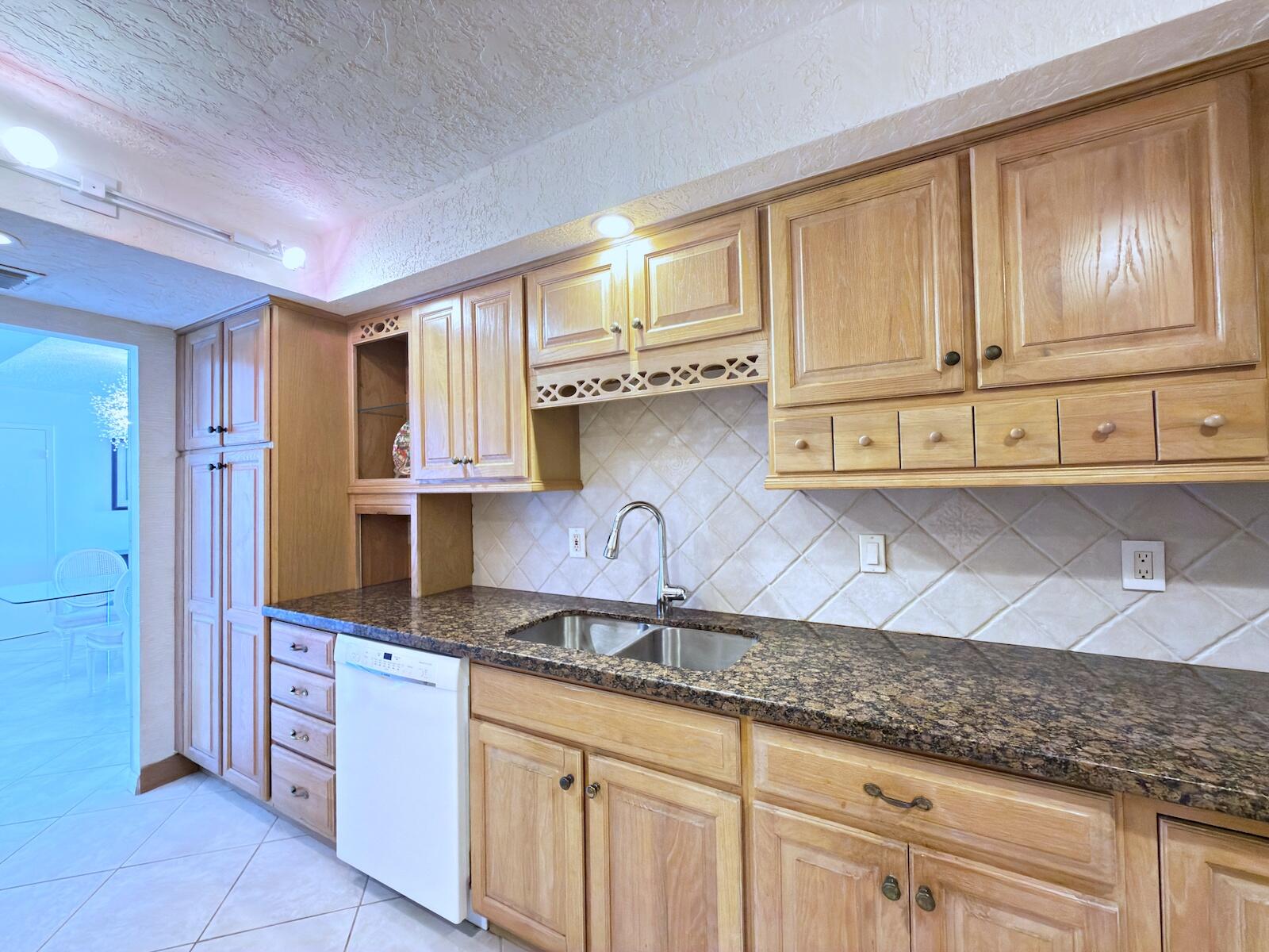 MLS #RX-11132053 image #11