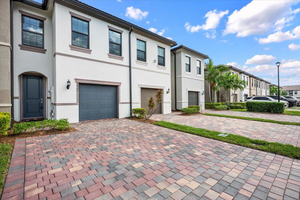 MLS #RX-11132073 image #2