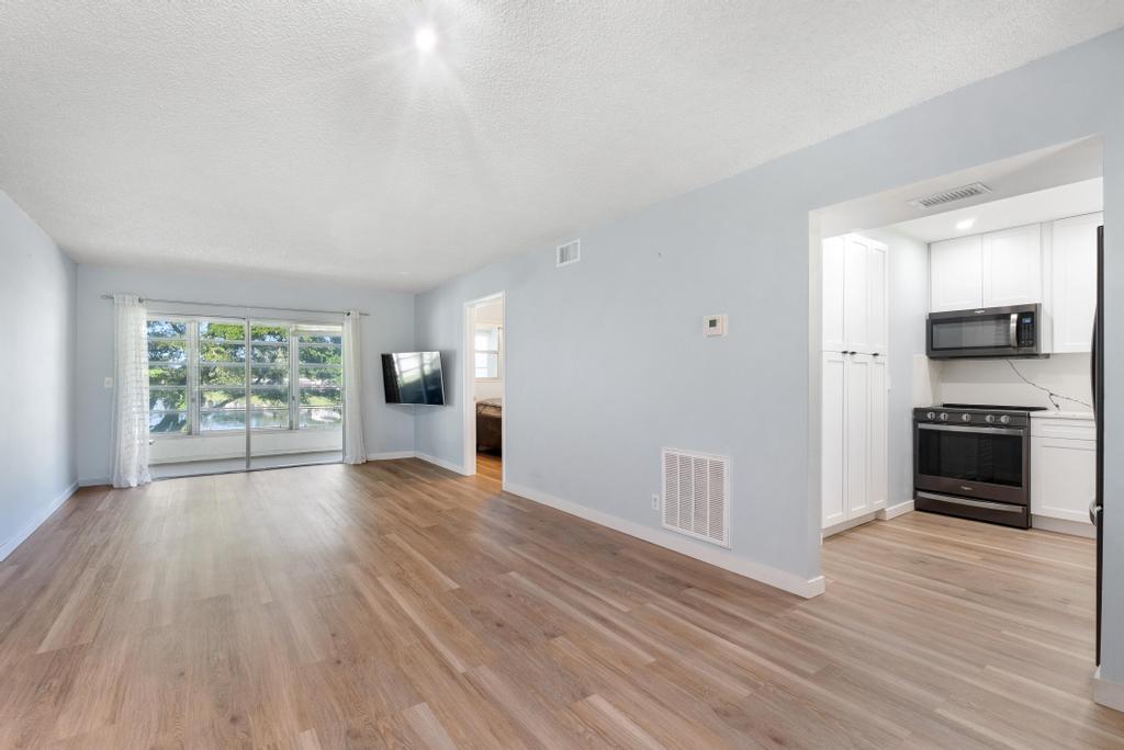 MLS #RX-11132159 image #5