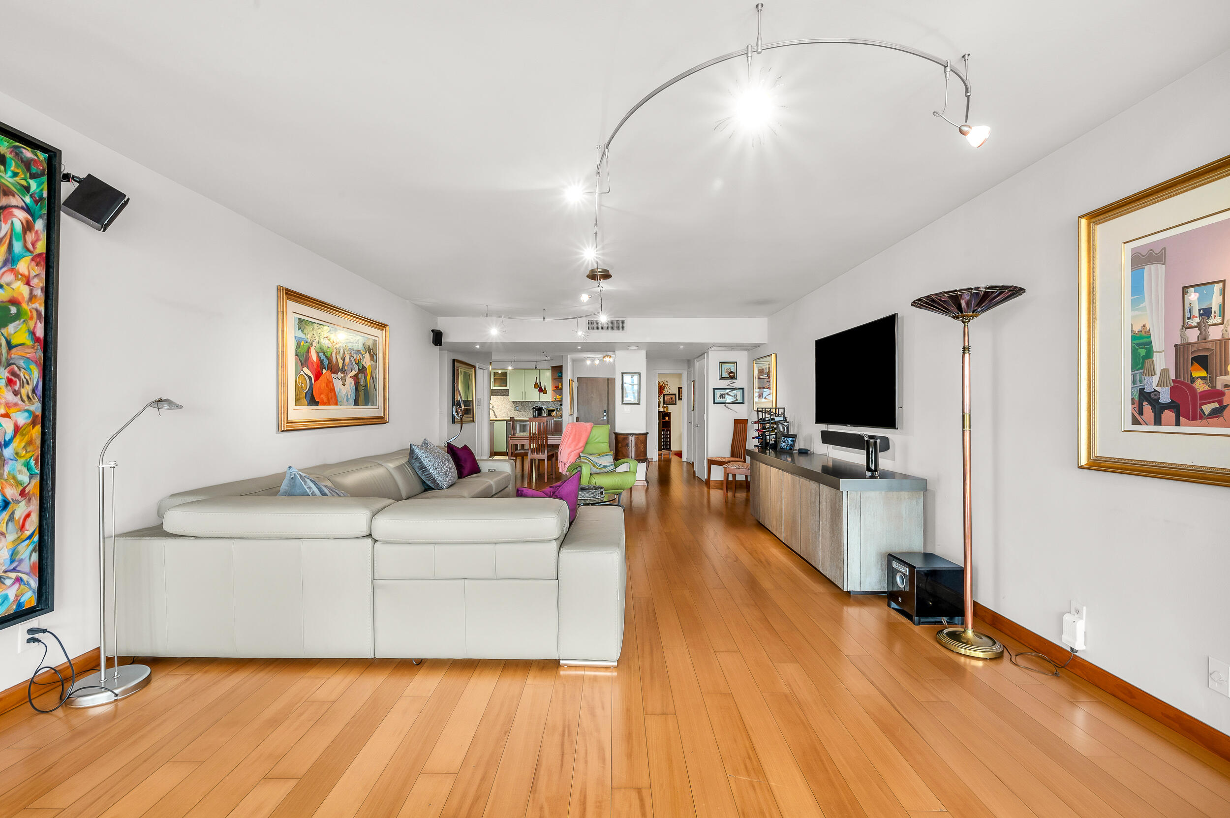 MLS #RX-10570545 image #9