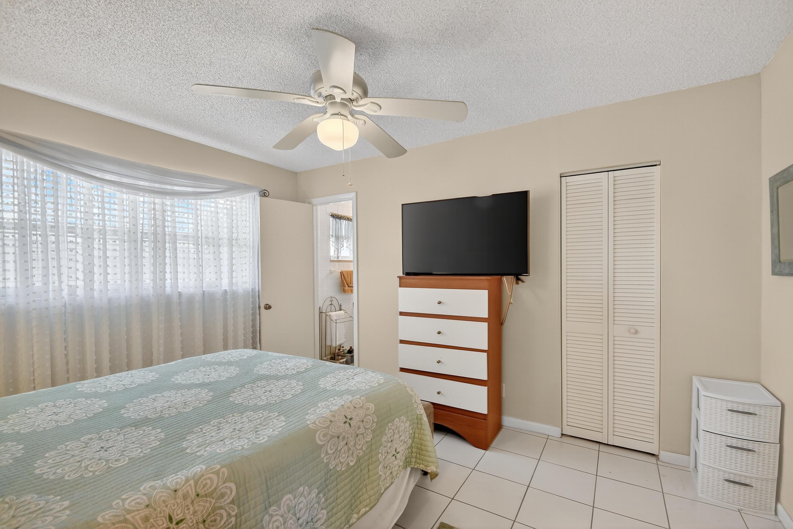 MLS #RX-11132360 image #24