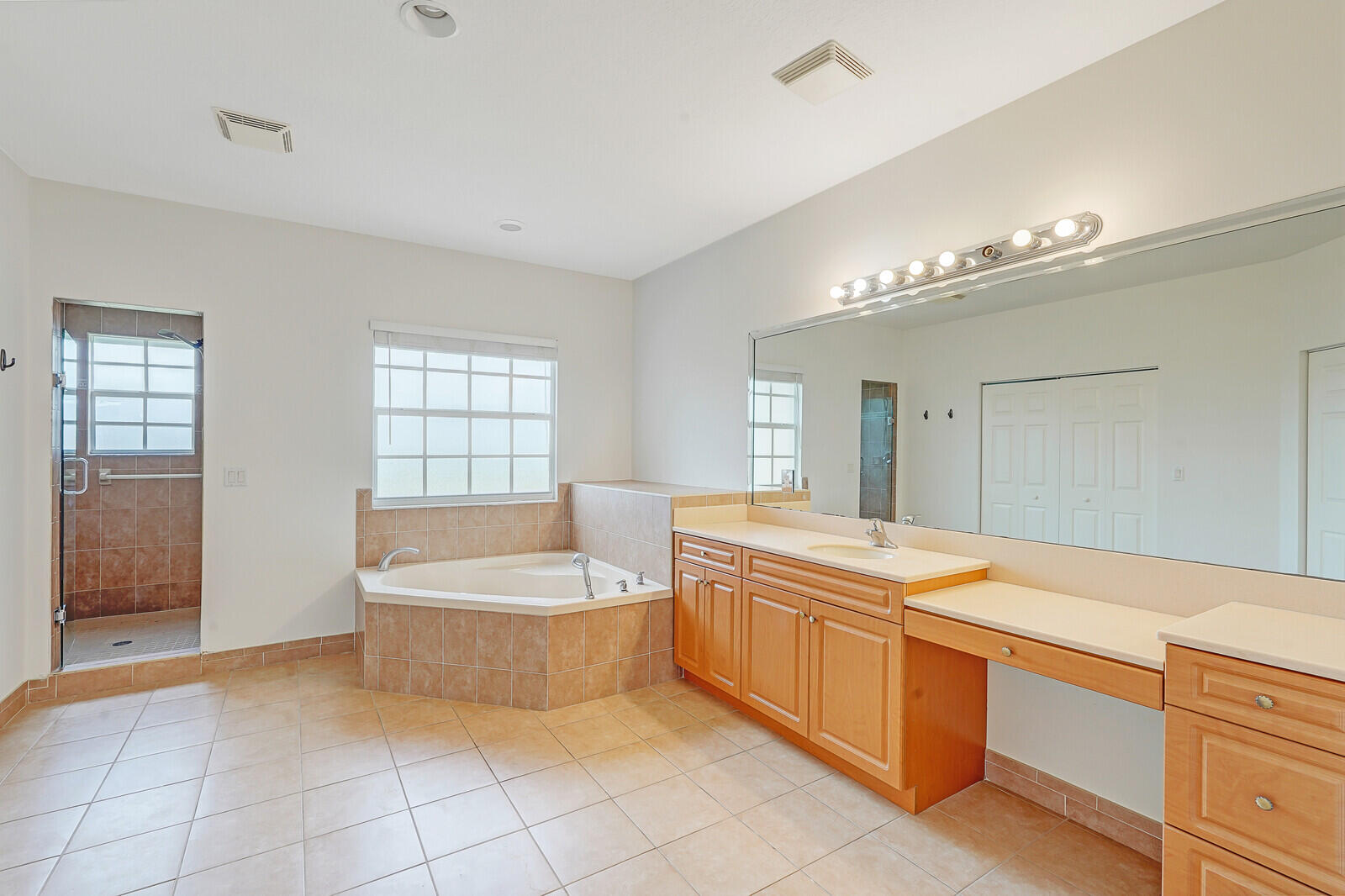 MLS #RX-11132963 image #7