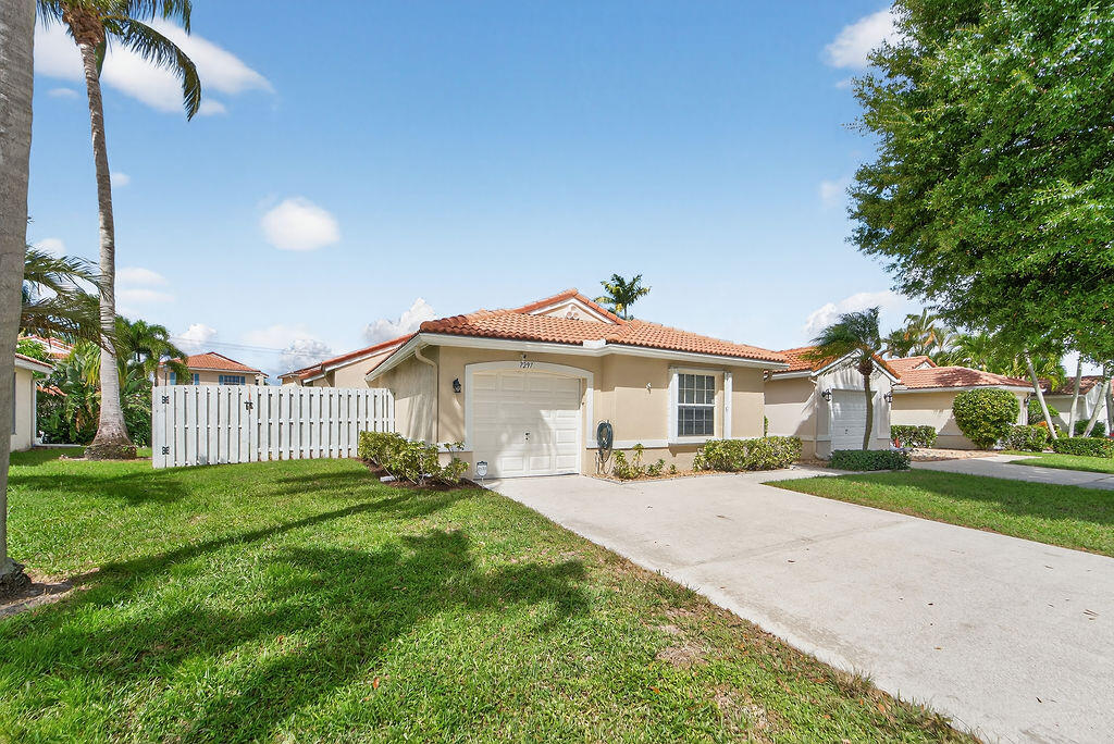 MLS #RX-11133166 image #1