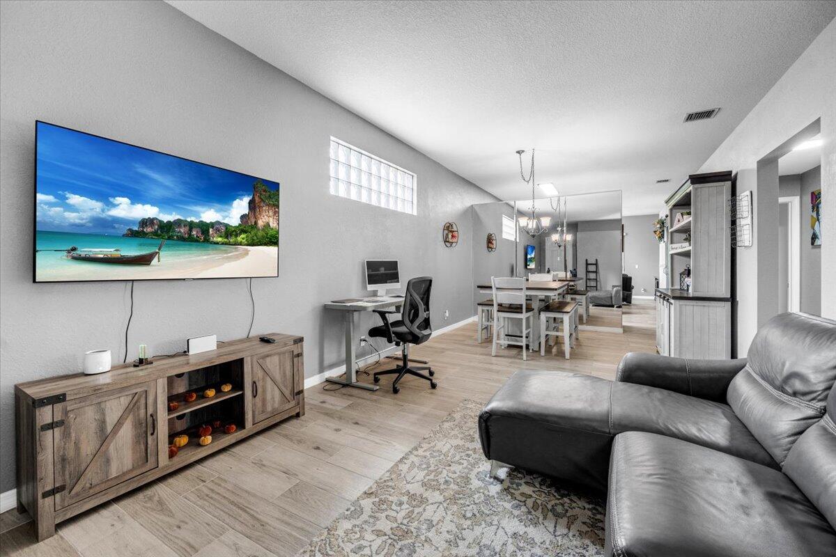 MLS #RX-11133476 image #6