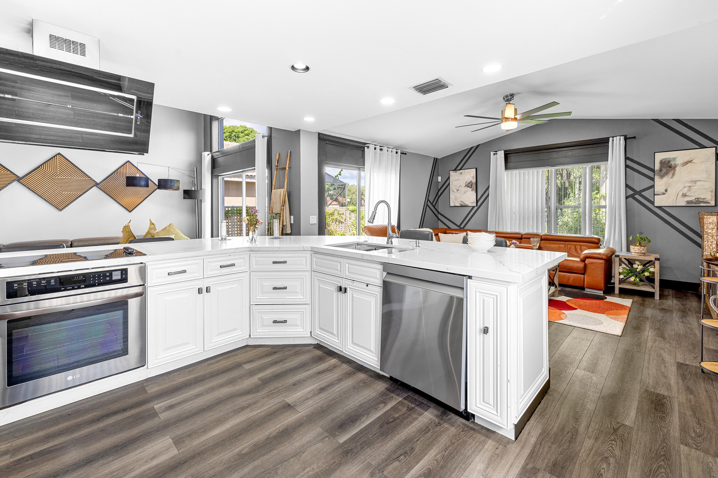 MLS #RX-11110043 image #10