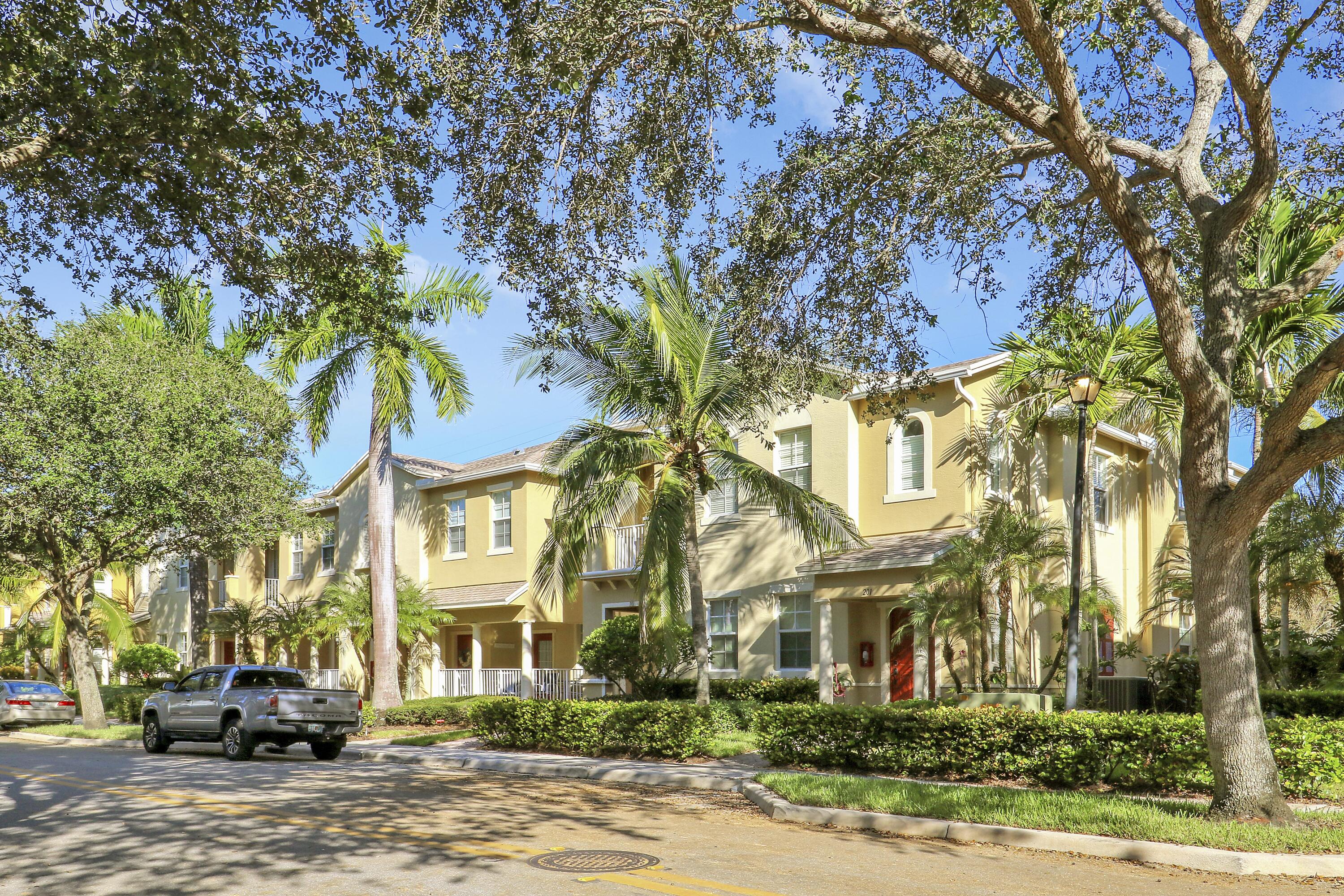 MLS #RX-11133547 image #0