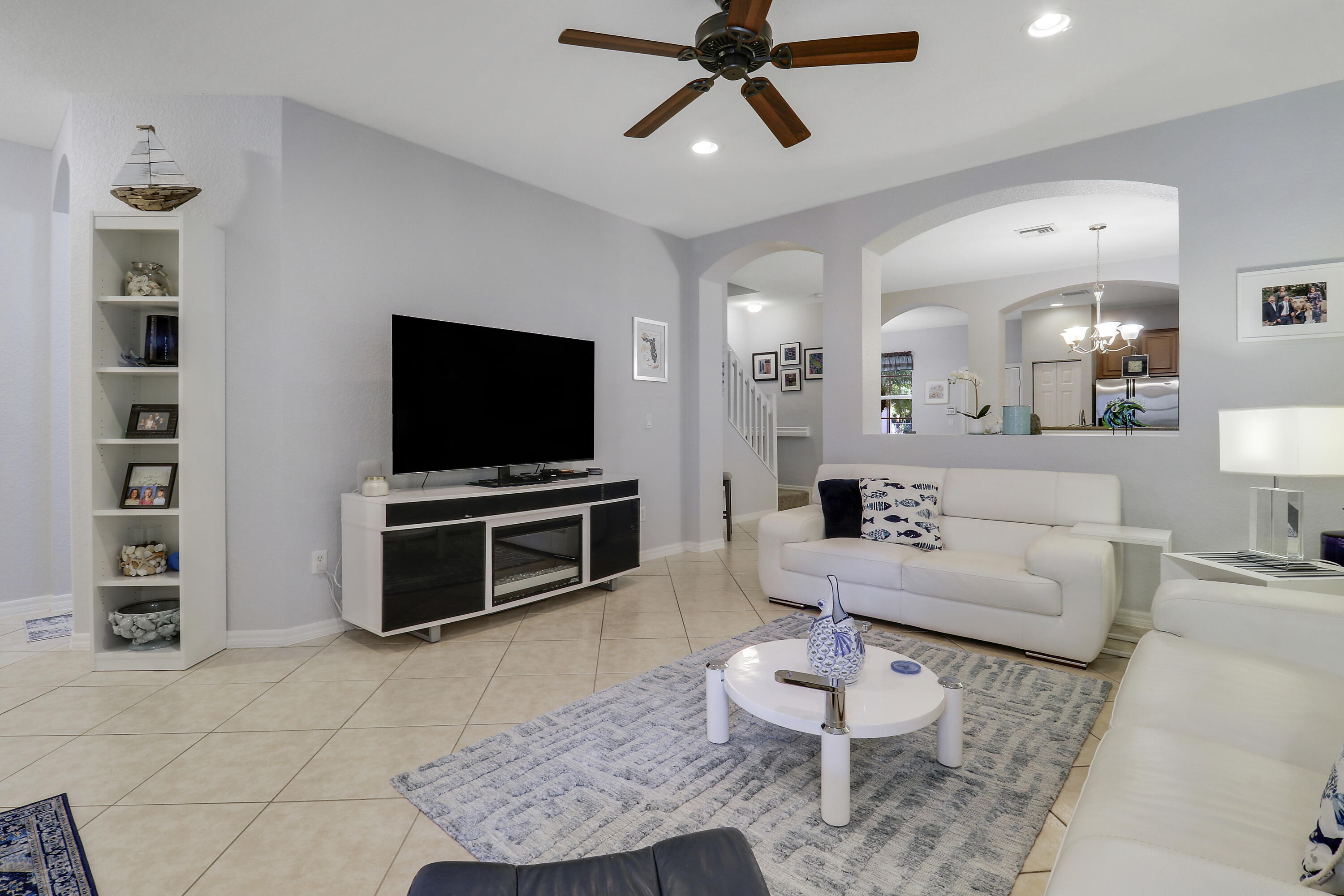 MLS #RX-11133547 image #2