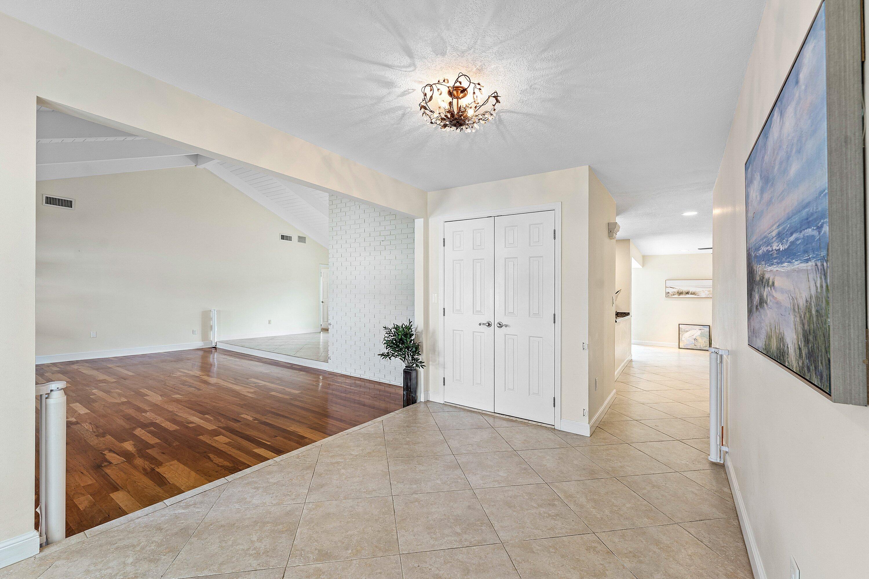 MLS #RX-11133675 image #1