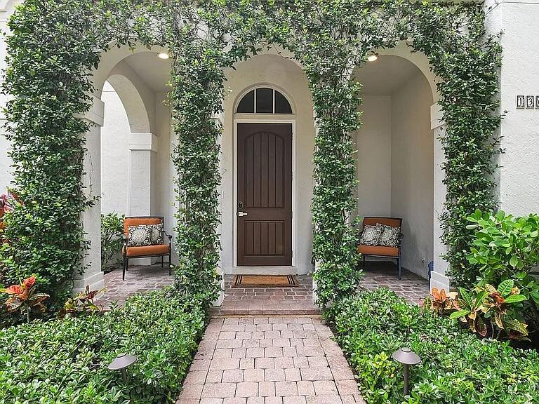 MLS #RX-11133777 image #1