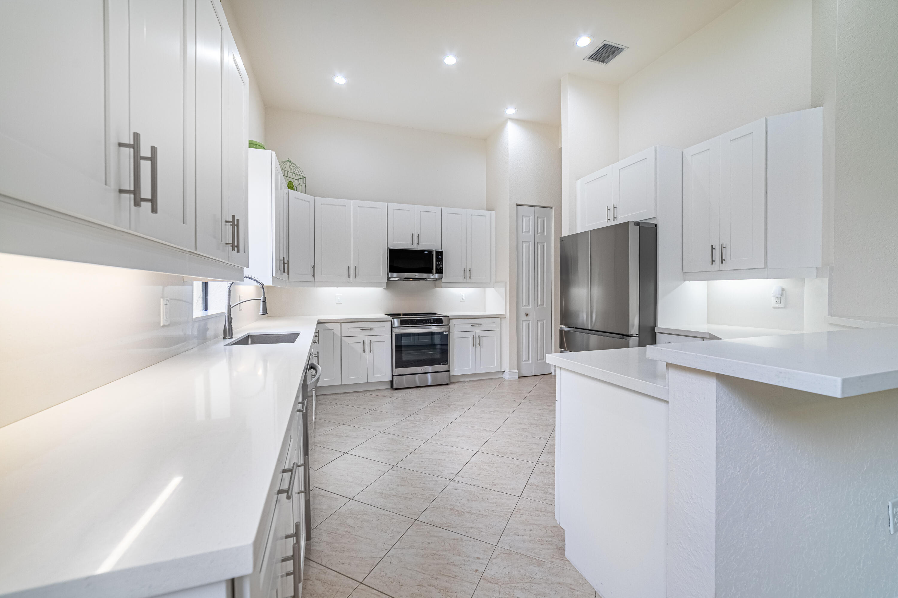 MLS #RX-11133836 image #1