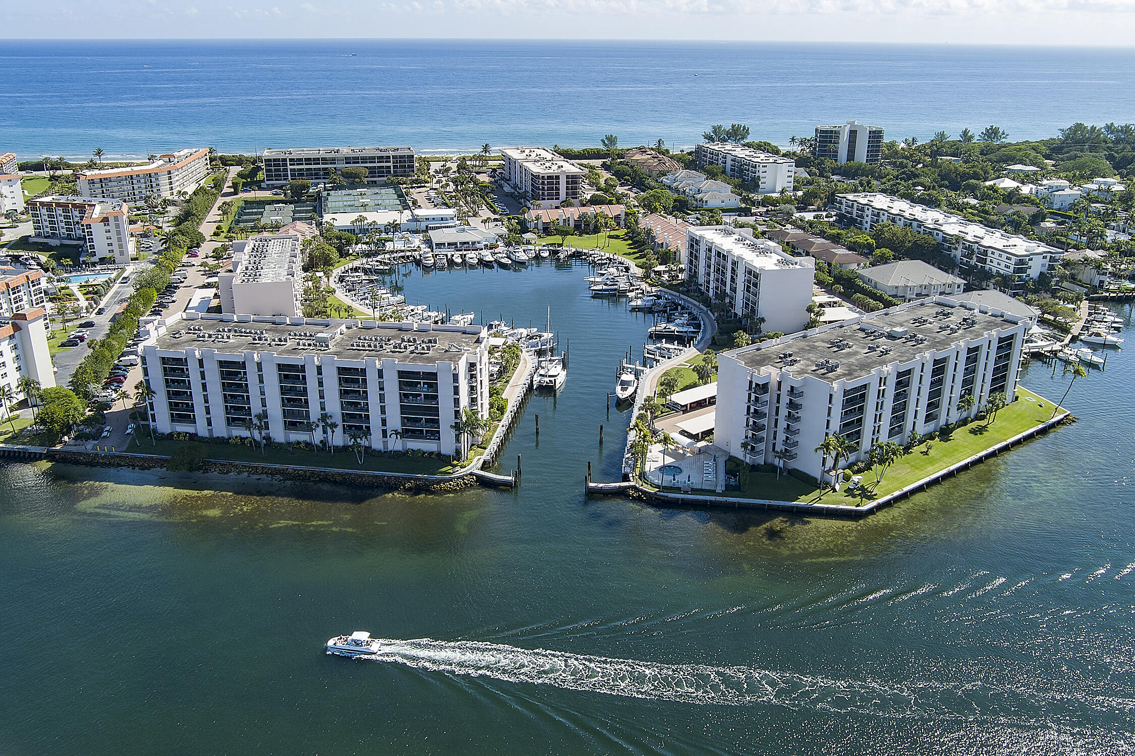 MLS #RX-10710004 image #0