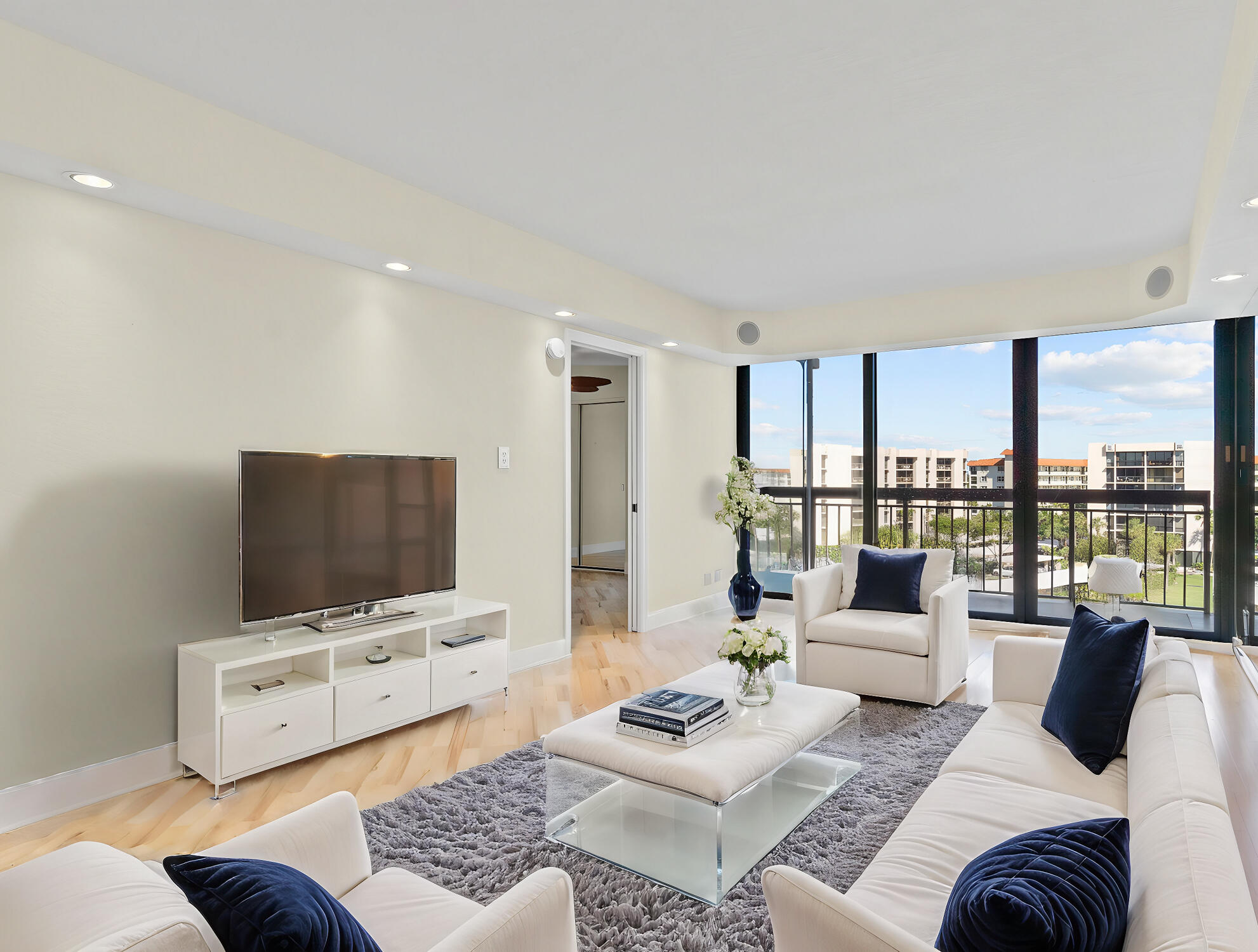 MLS #RX-10710004 image #1