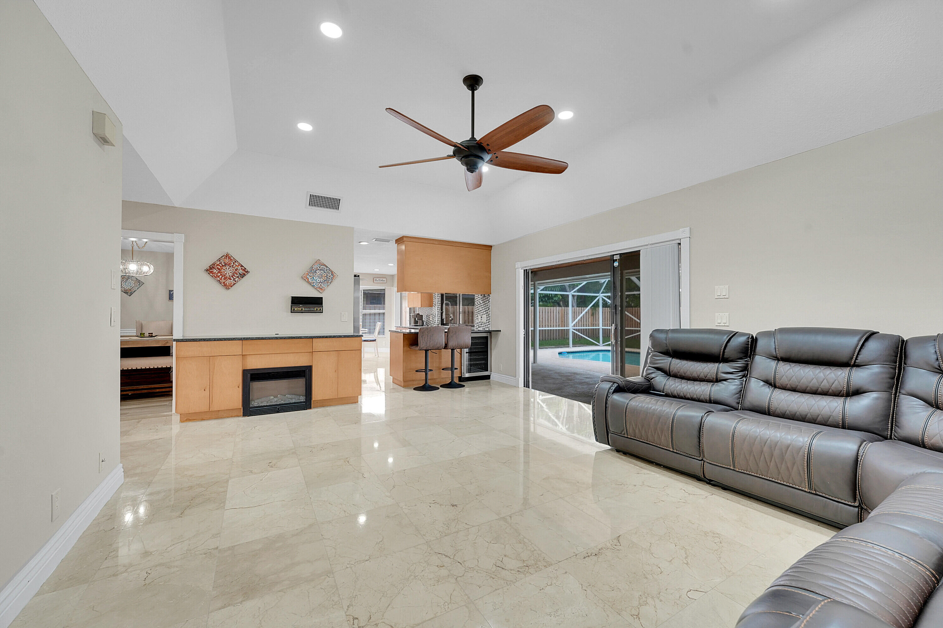 MLS #RX-11134092 image #9