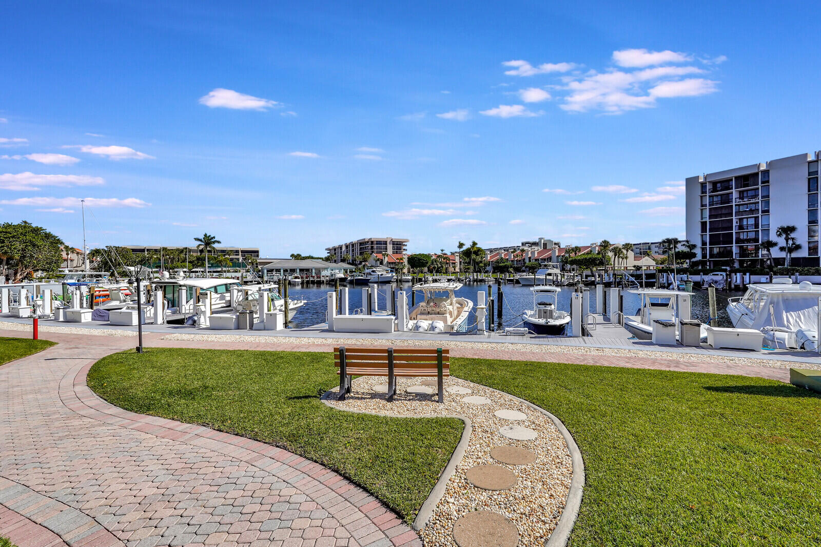 MLS #RX-10549312 image #32