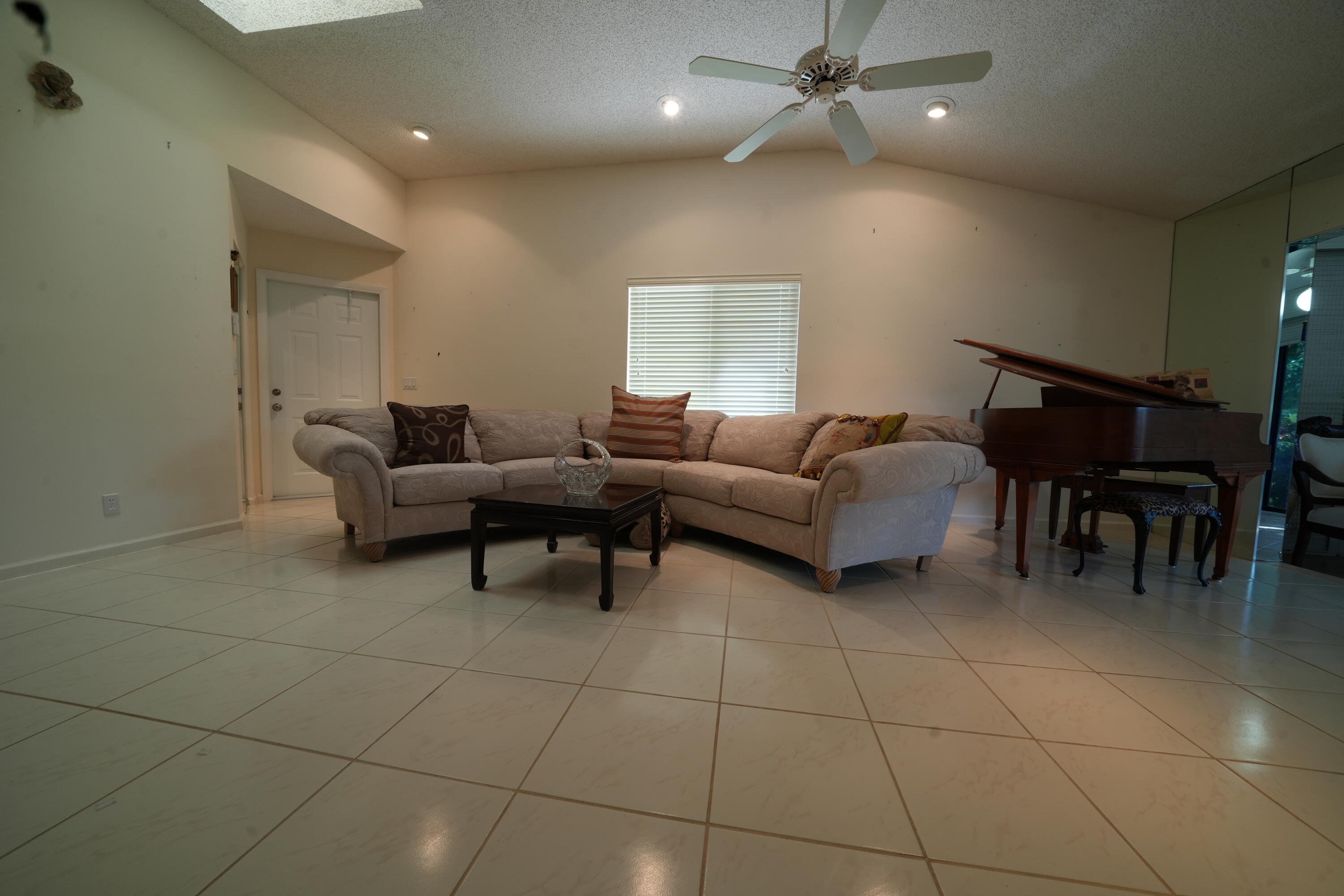 MLS #RX-11134913 image #2