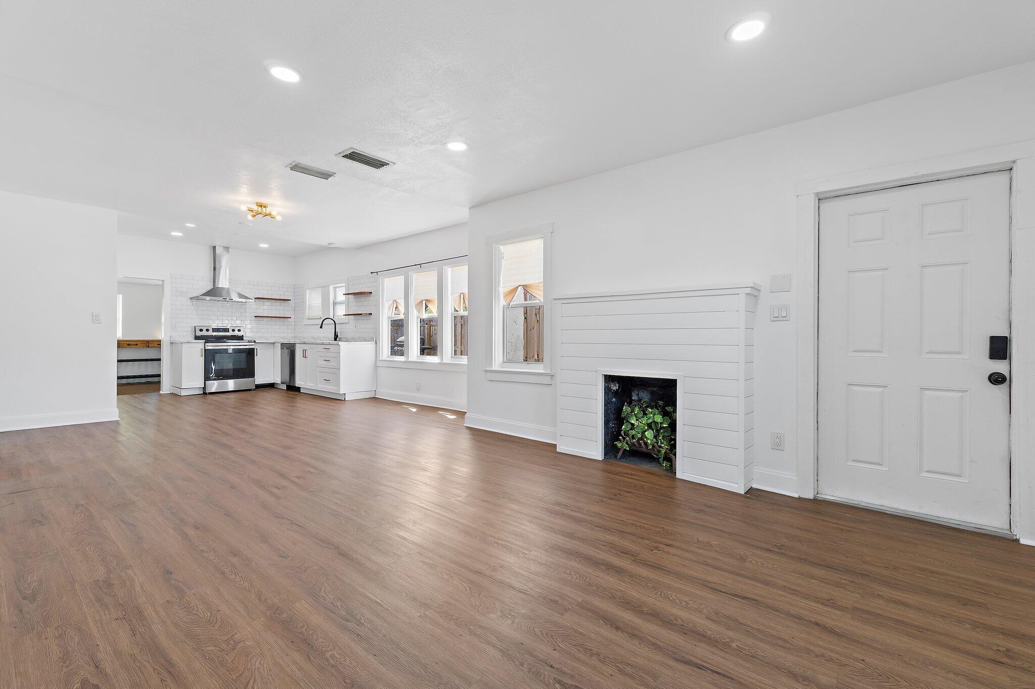 MLS #RX-10442097 image #9