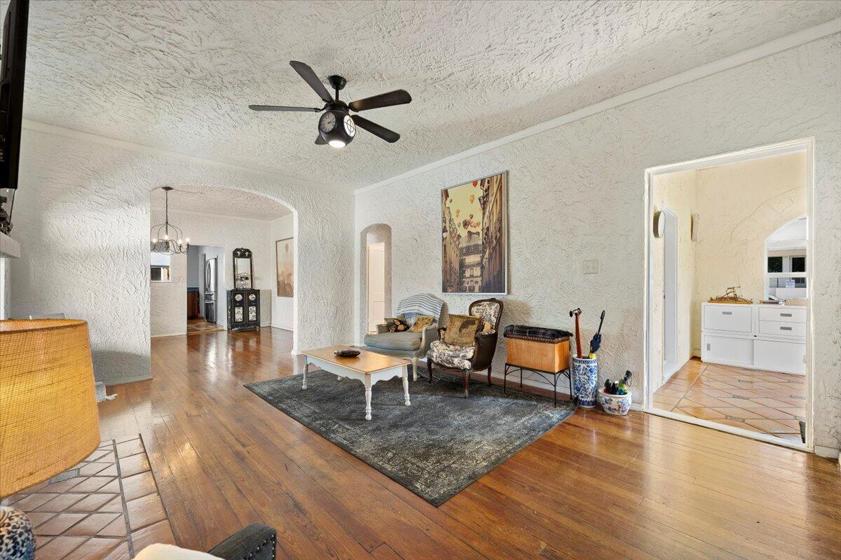 MLS #RX-11122206 image #4