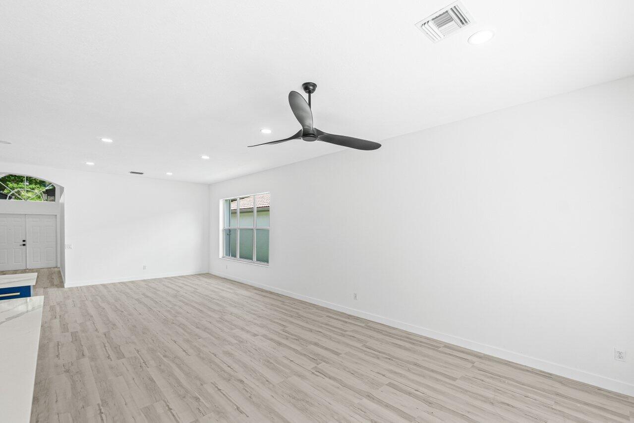 MLS #RX-11135774 image #5