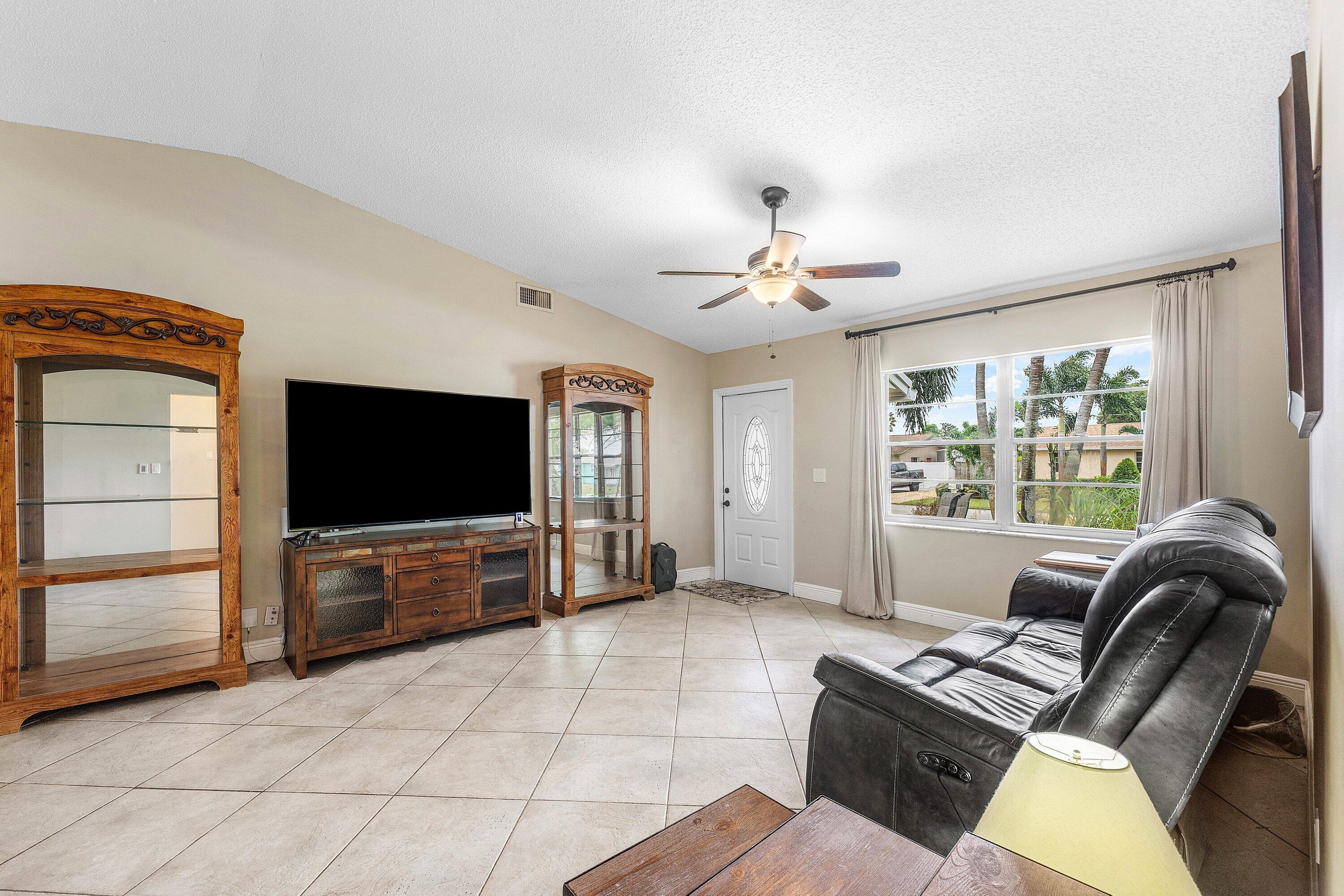 MLS #RX-11135801 image #11