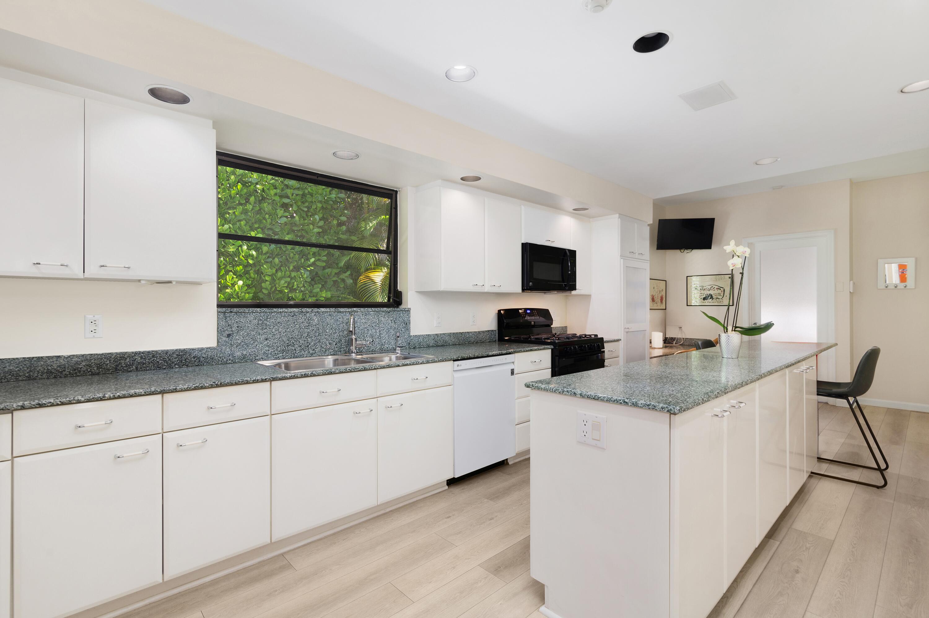 MLS #RX-11135990 image #9