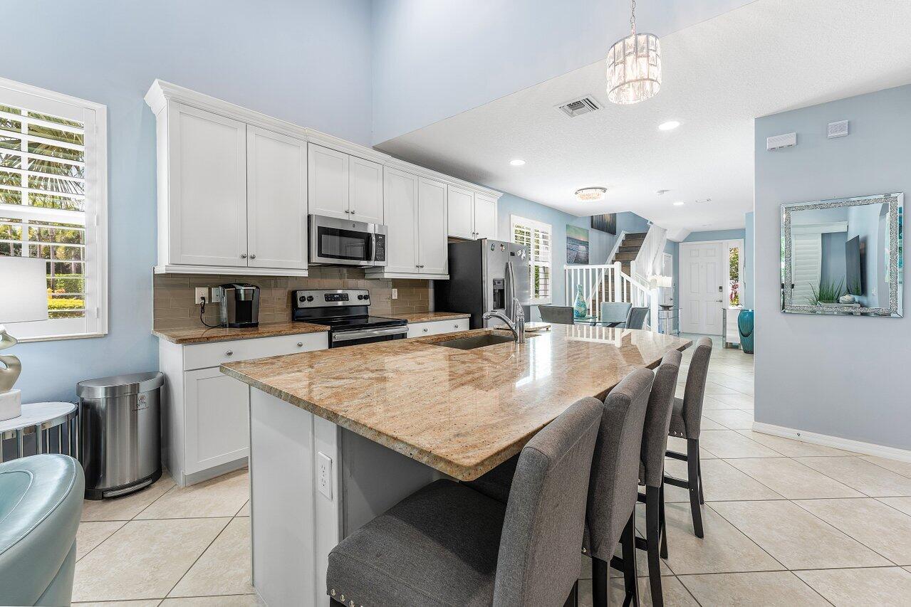 MLS #RX-11136032 image #14