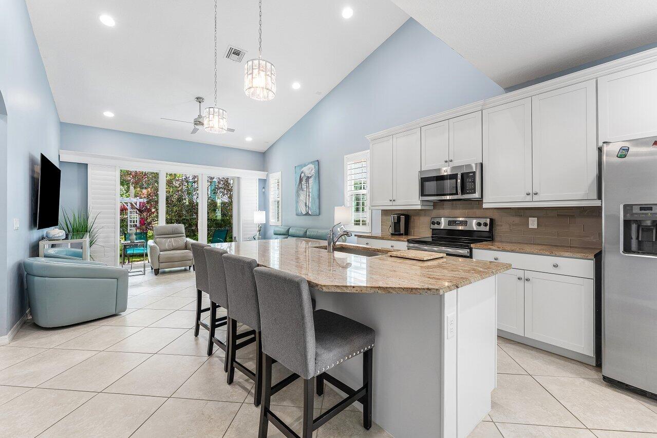 MLS #RX-11136032 image #9