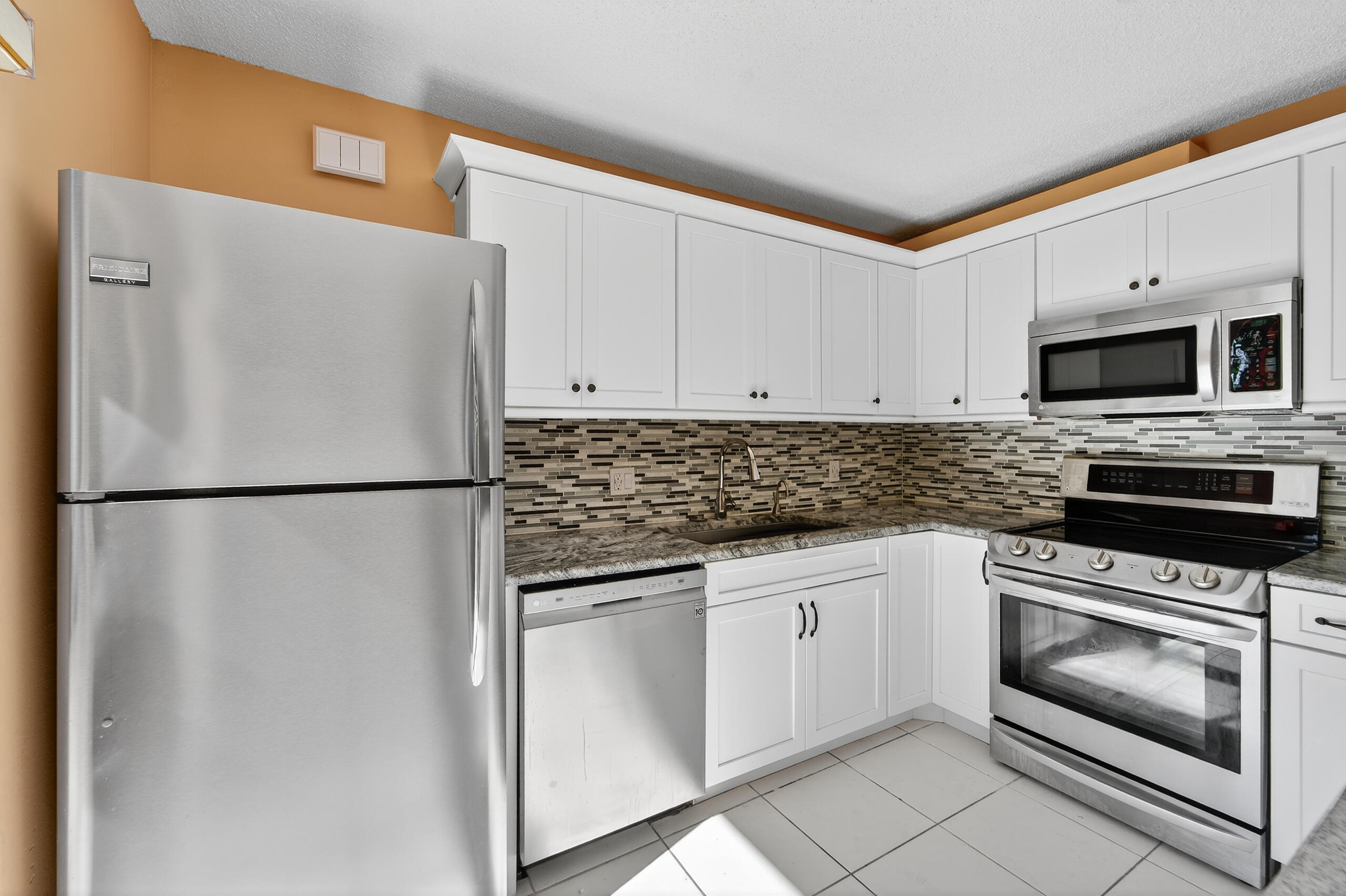 MLS #RX-11136124 image #4