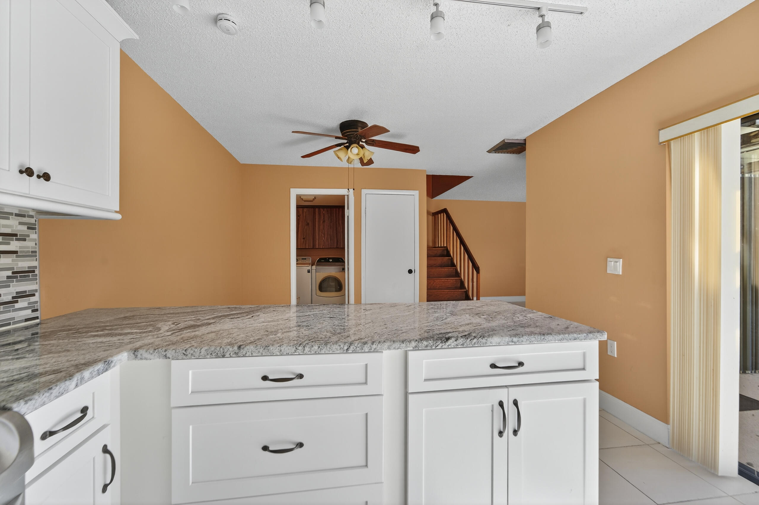 MLS #RX-11136124 image #5