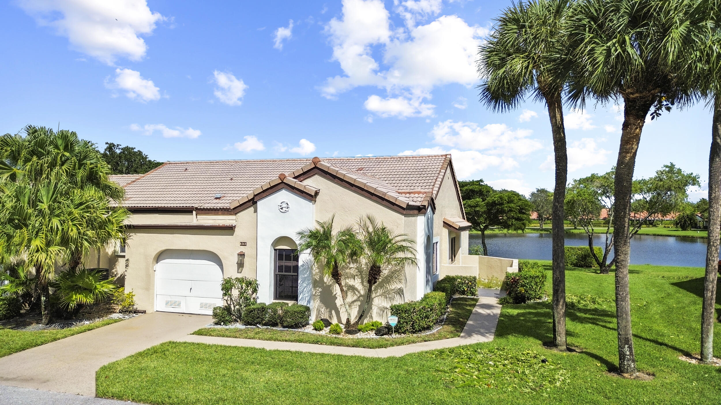 MLS #RX-11136147 image #1