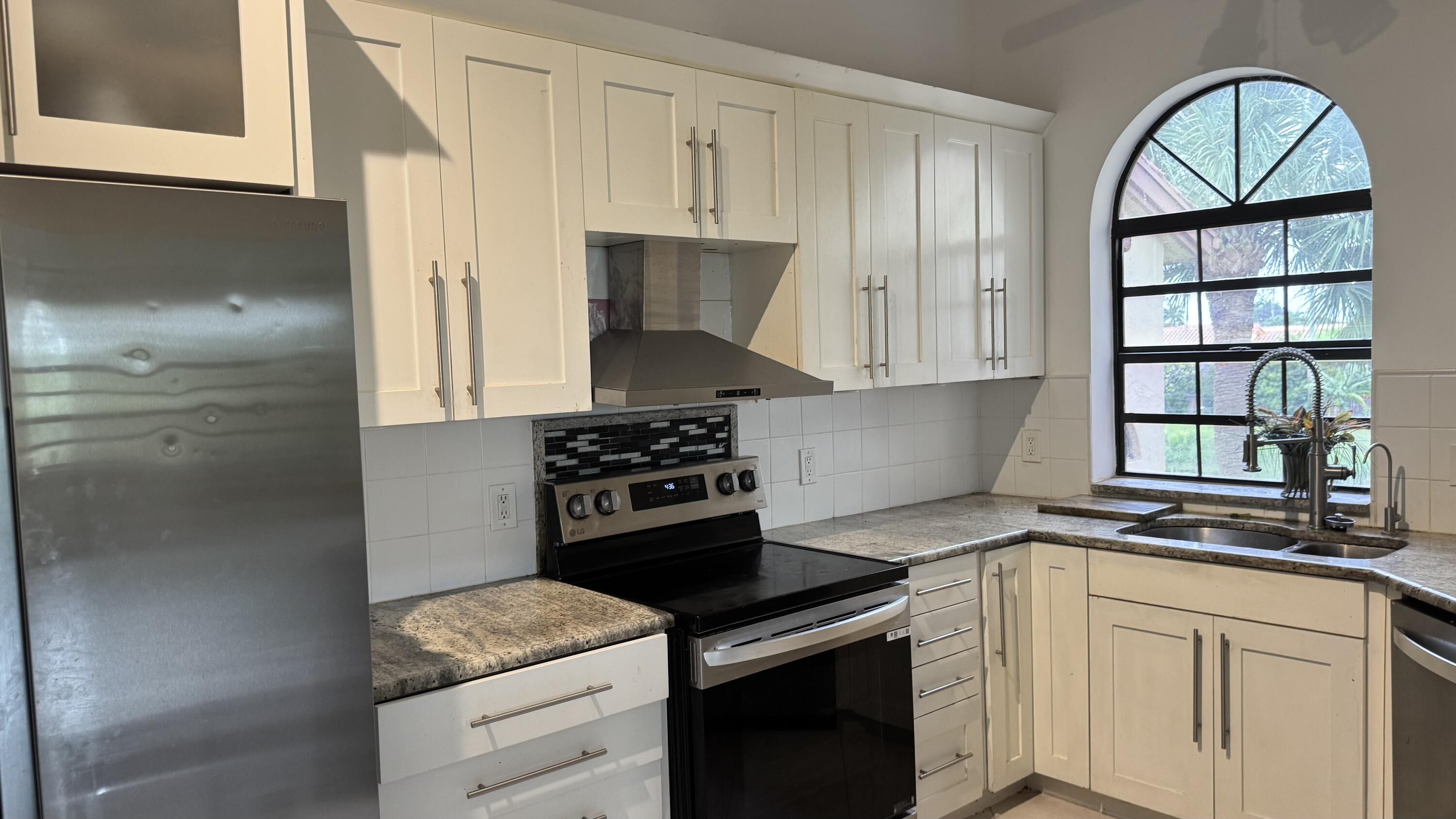 MLS #RX-11136182 image #8