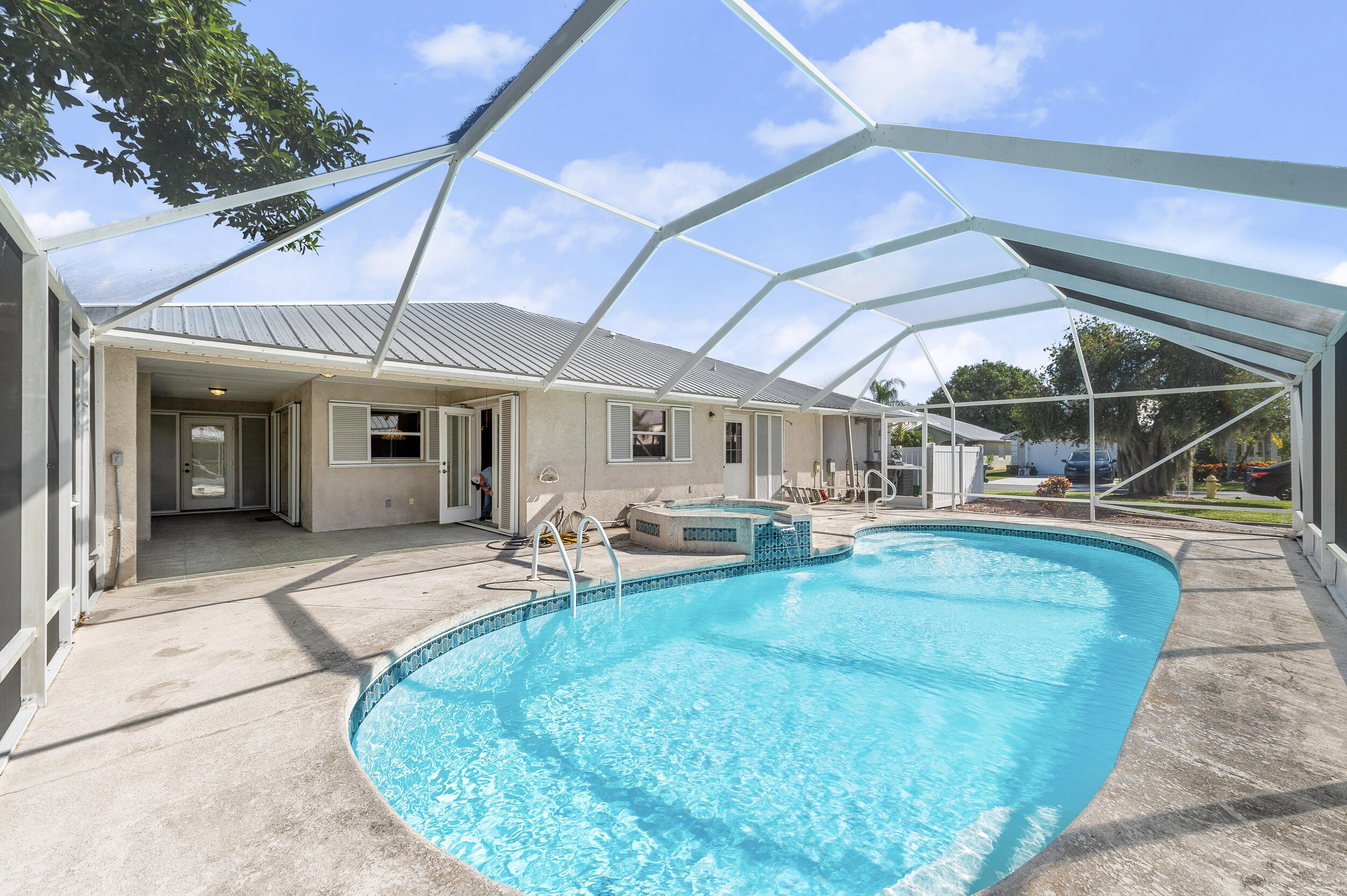 MLS #RX-11136273 image #1