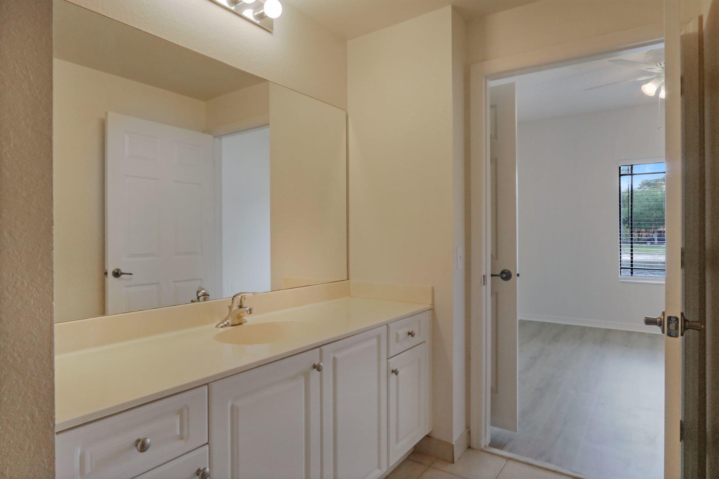 MLS #RX-10318378 image #10