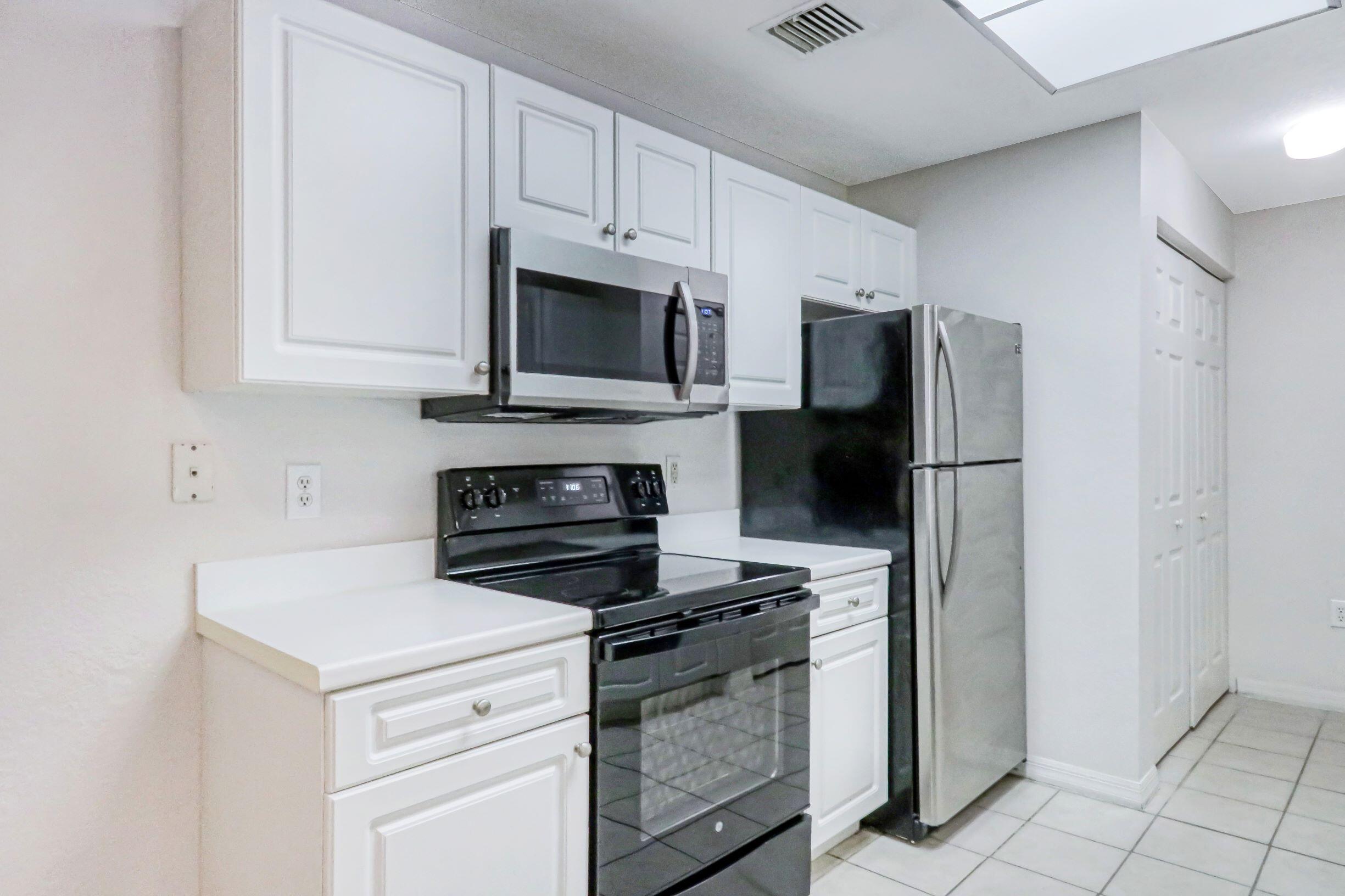 MLS #RX-10318378 image #3