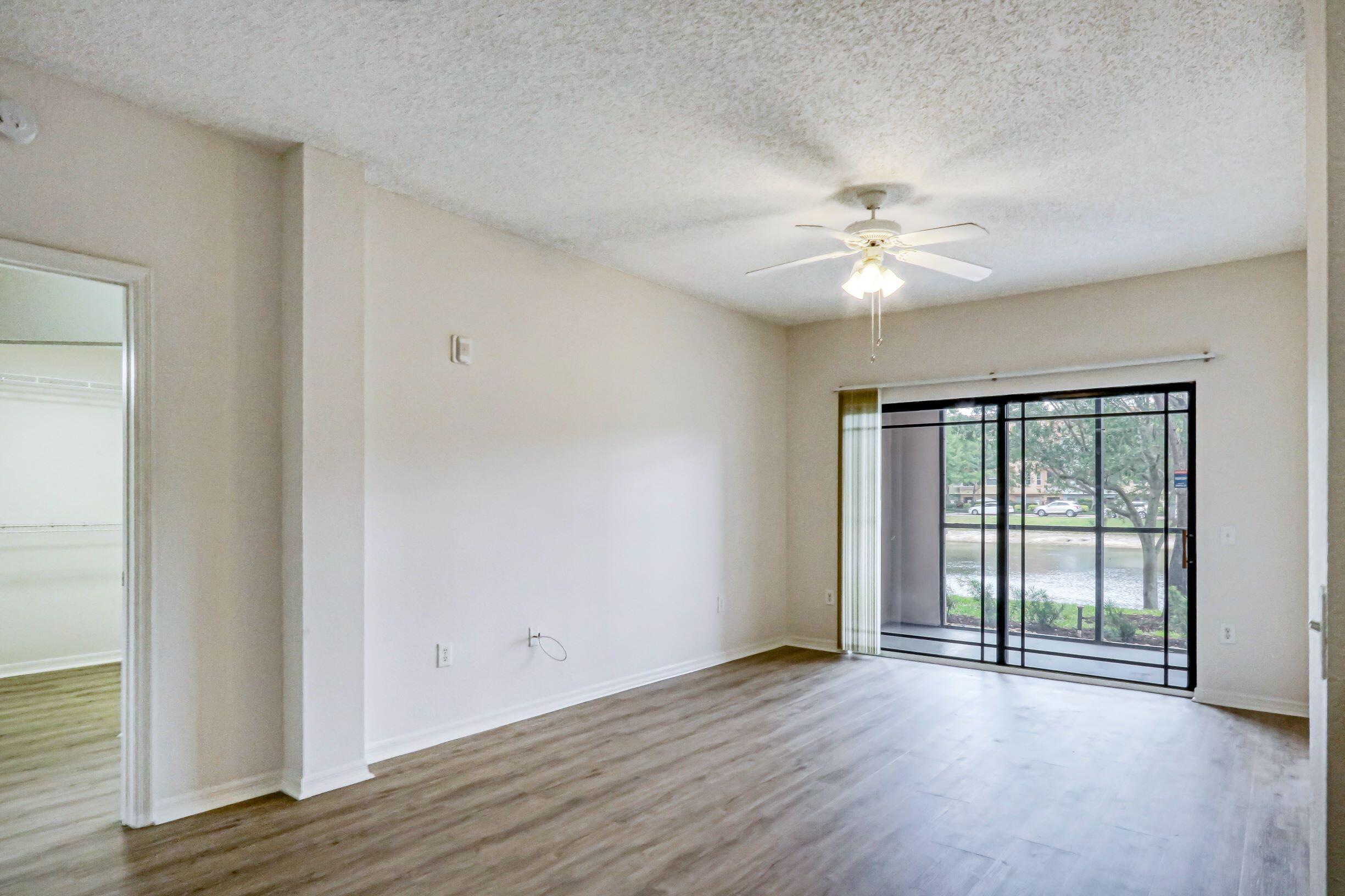 MLS #RX-10318378 image #5