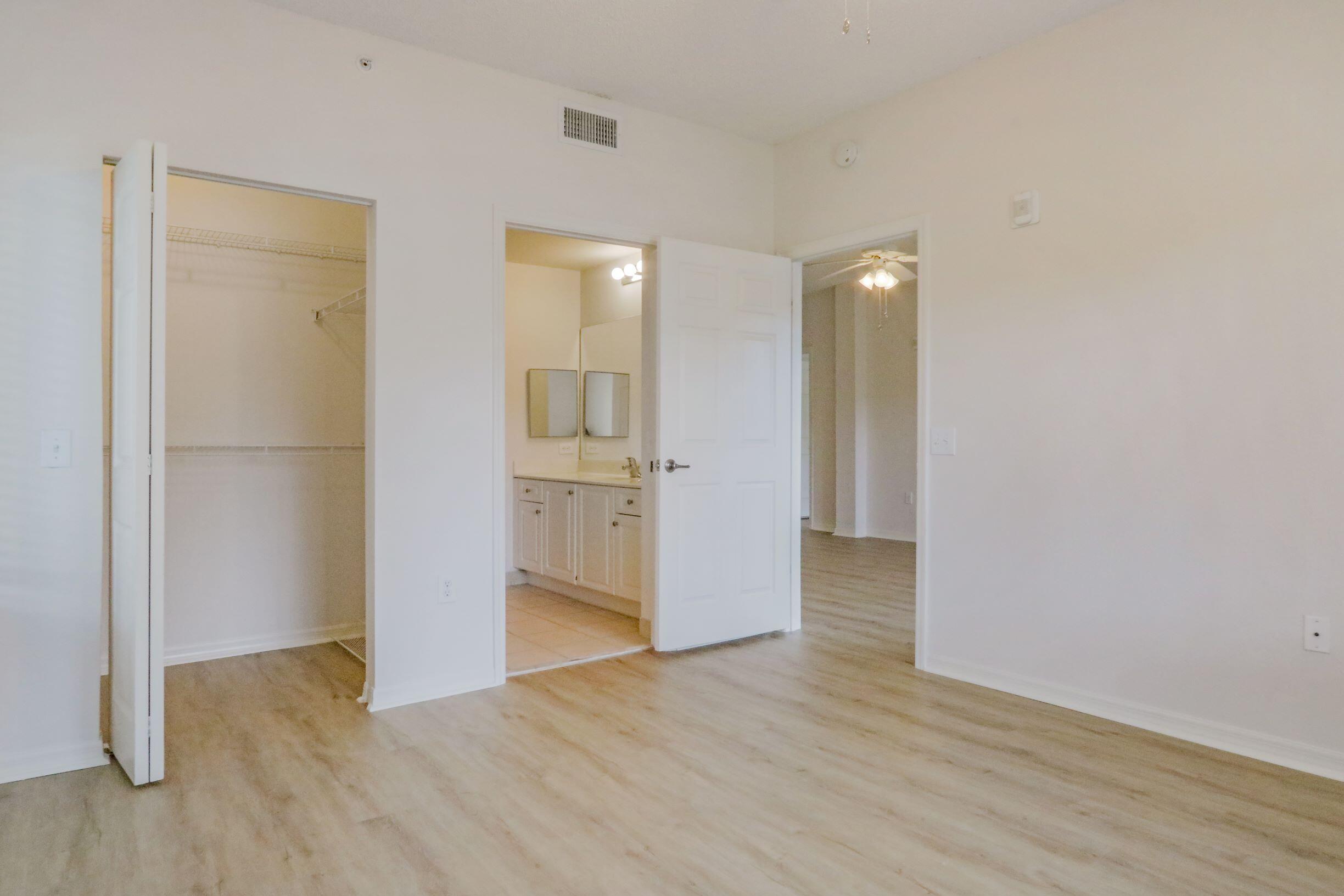 MLS #RX-10318378 image #9