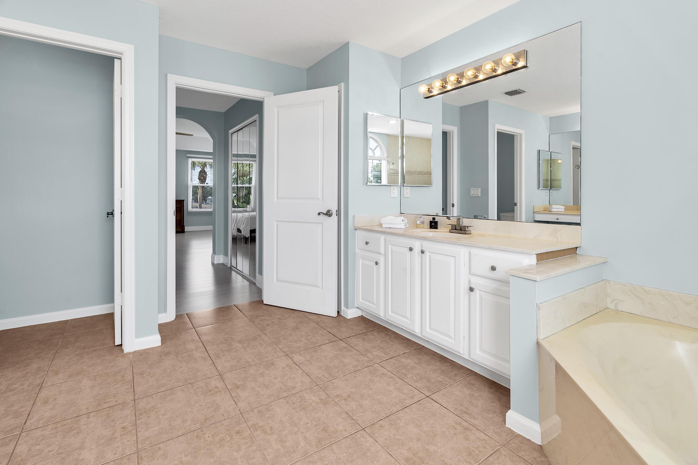 MLS #RX-11136357 image #34