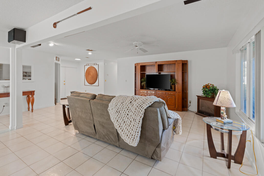 MLS #RX-11136372 image #4