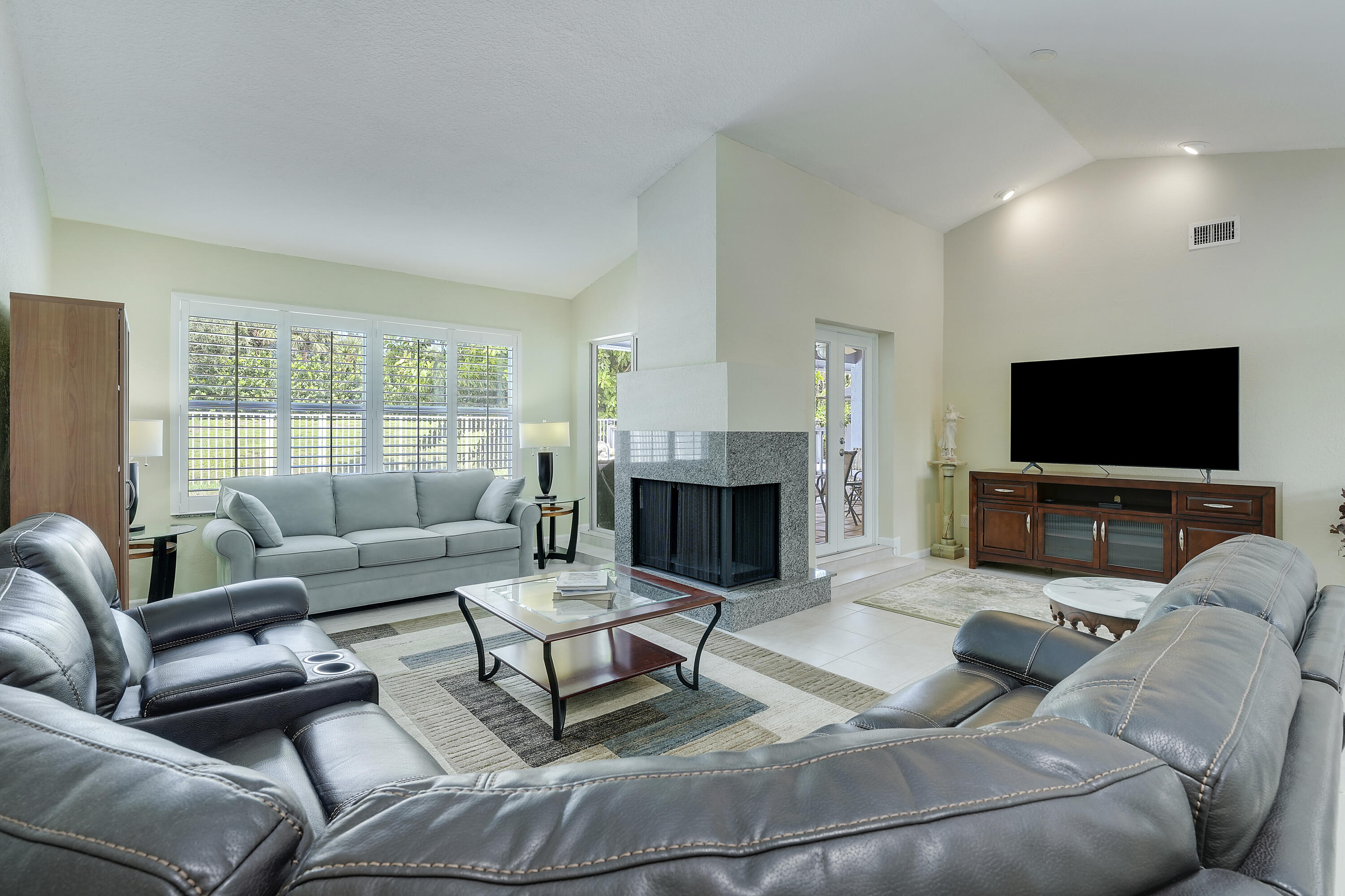 MLS #RX-11136383 image #16