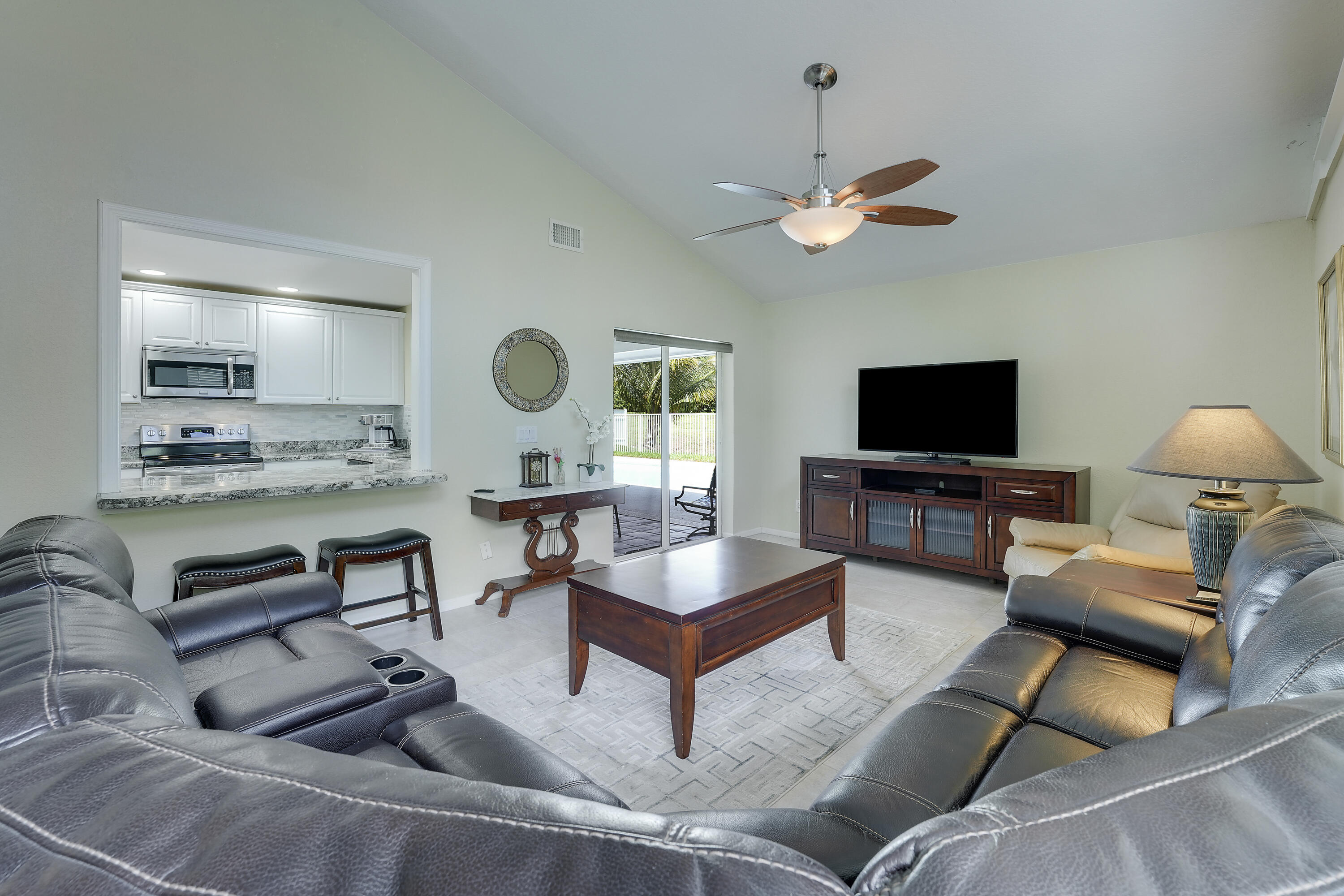 MLS #RX-11136383 image #9