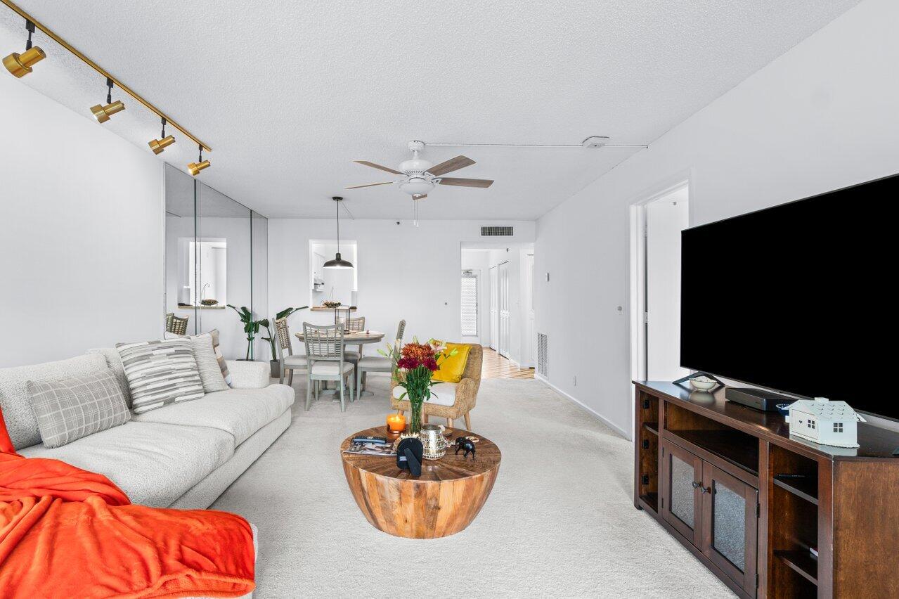 MLS #RX-10503319 image #12