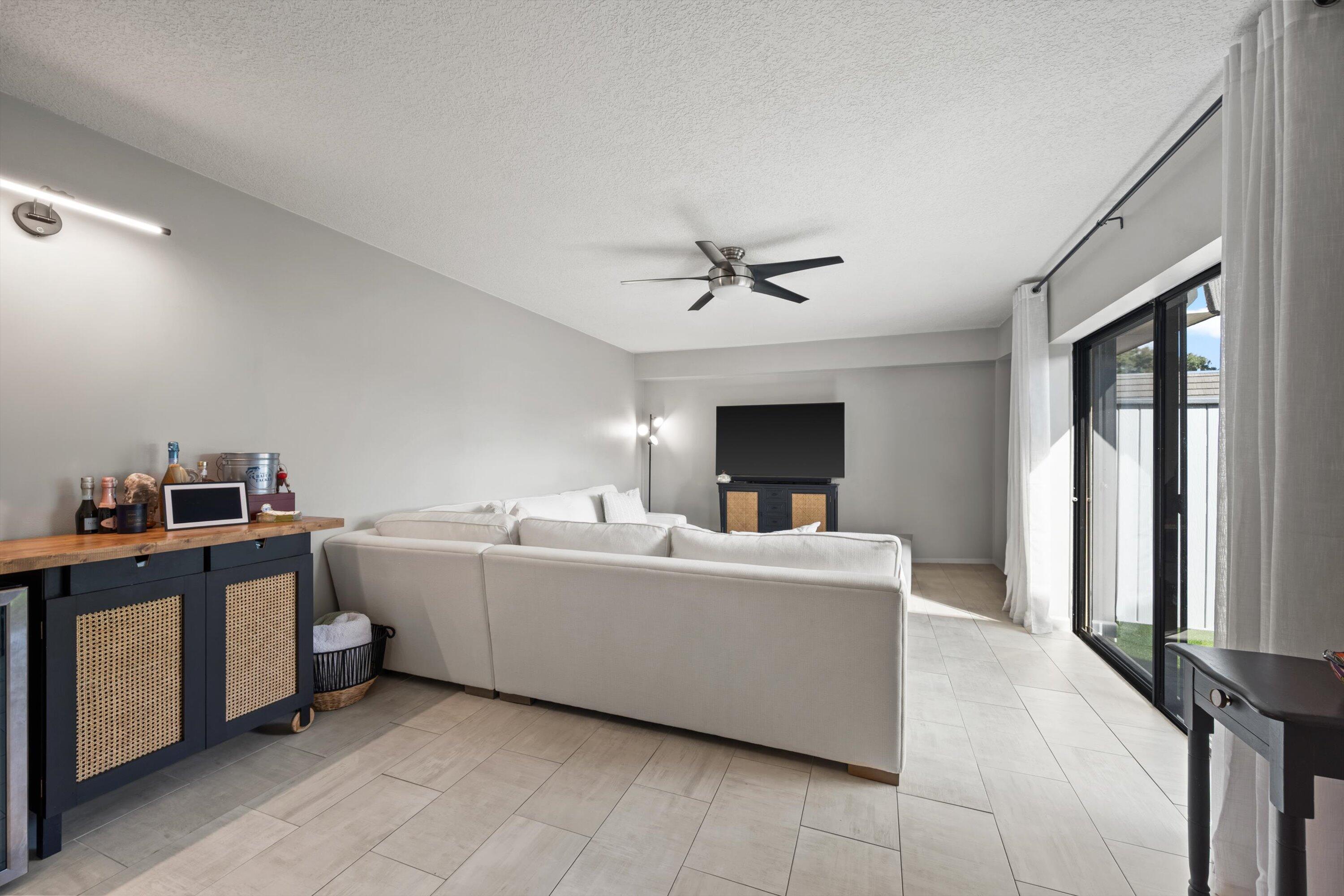 MLS #RX-11136535 image #5