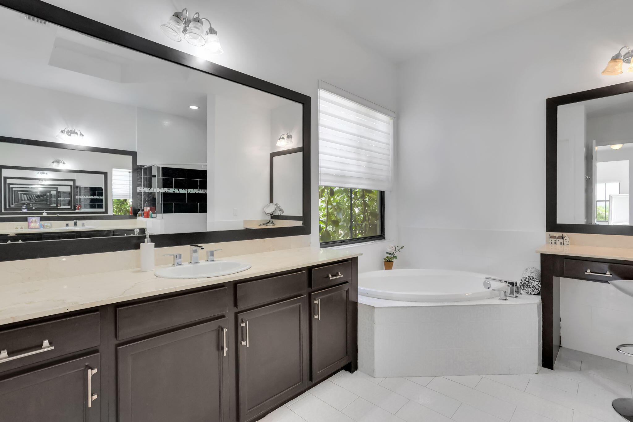 MLS #RX-11136641 image #36