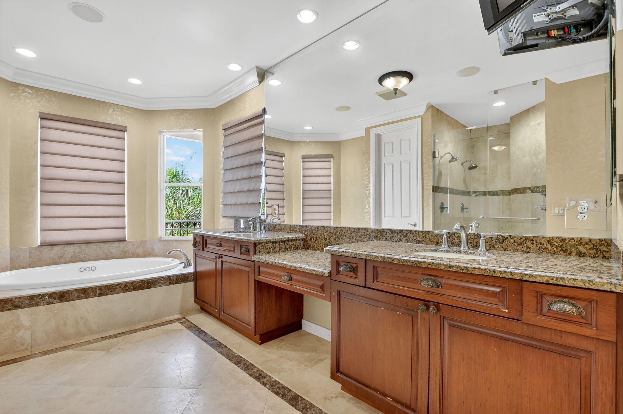 MLS #RX-11136707 image #32