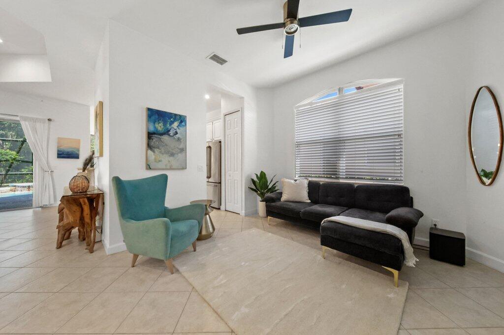 MLS #RX-10805965 image #9