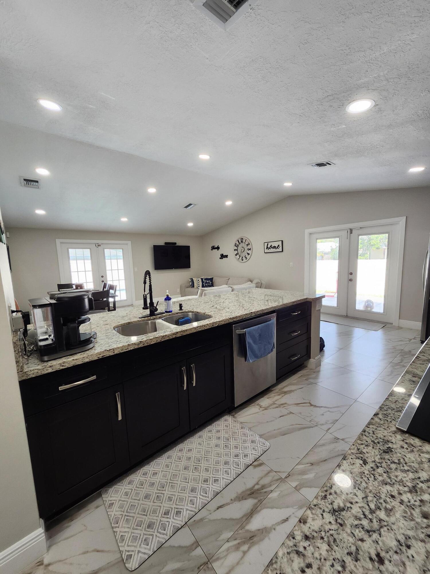 MLS #RX-11137290 image #16