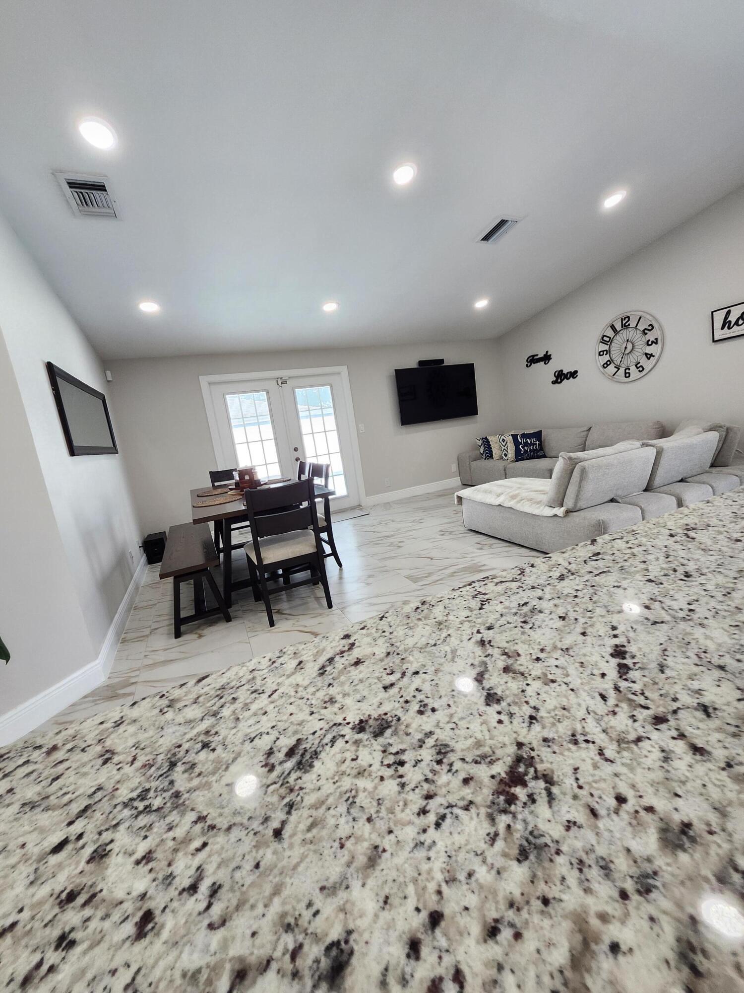 MLS #RX-11137290 image #20